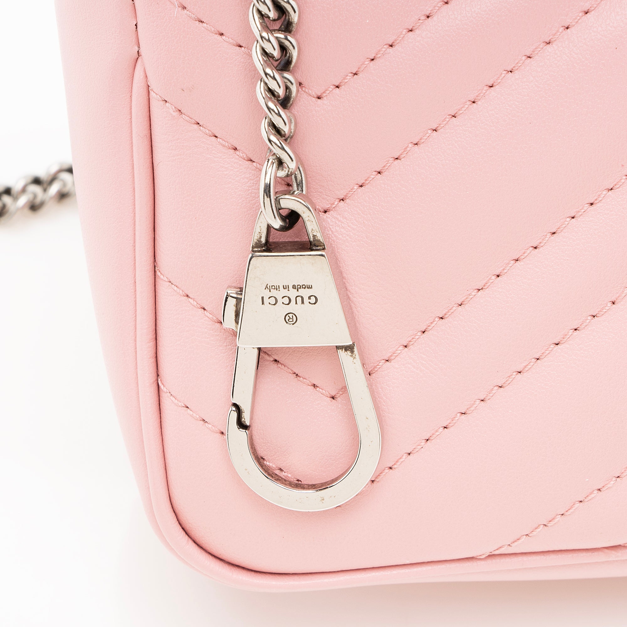 Gucci Matelasse Leather GG Marmont Super Mini Bag (SHF-22852)