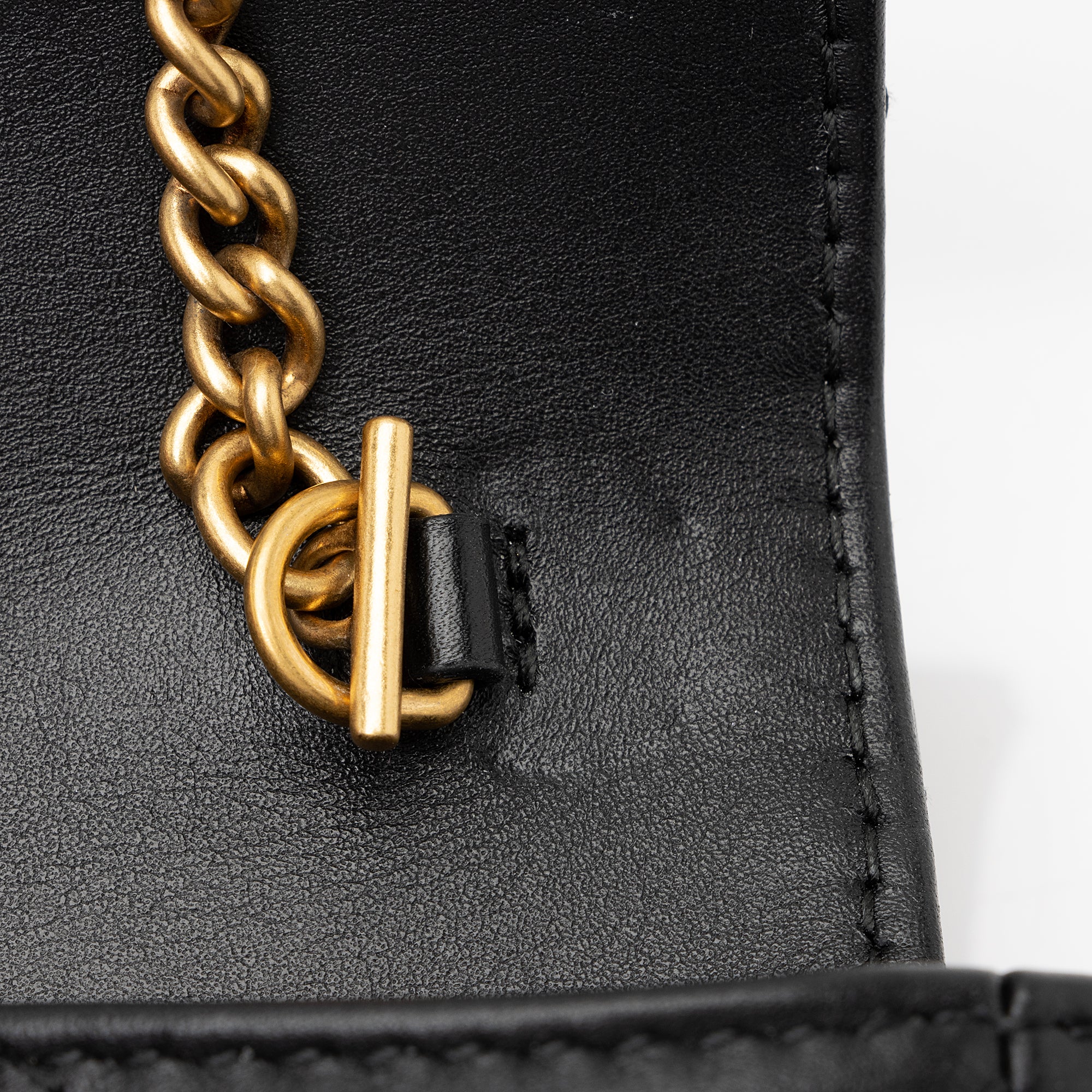 Gucci Matelasse Leather GG Marmont Super Mini Bag (SHF-23608)