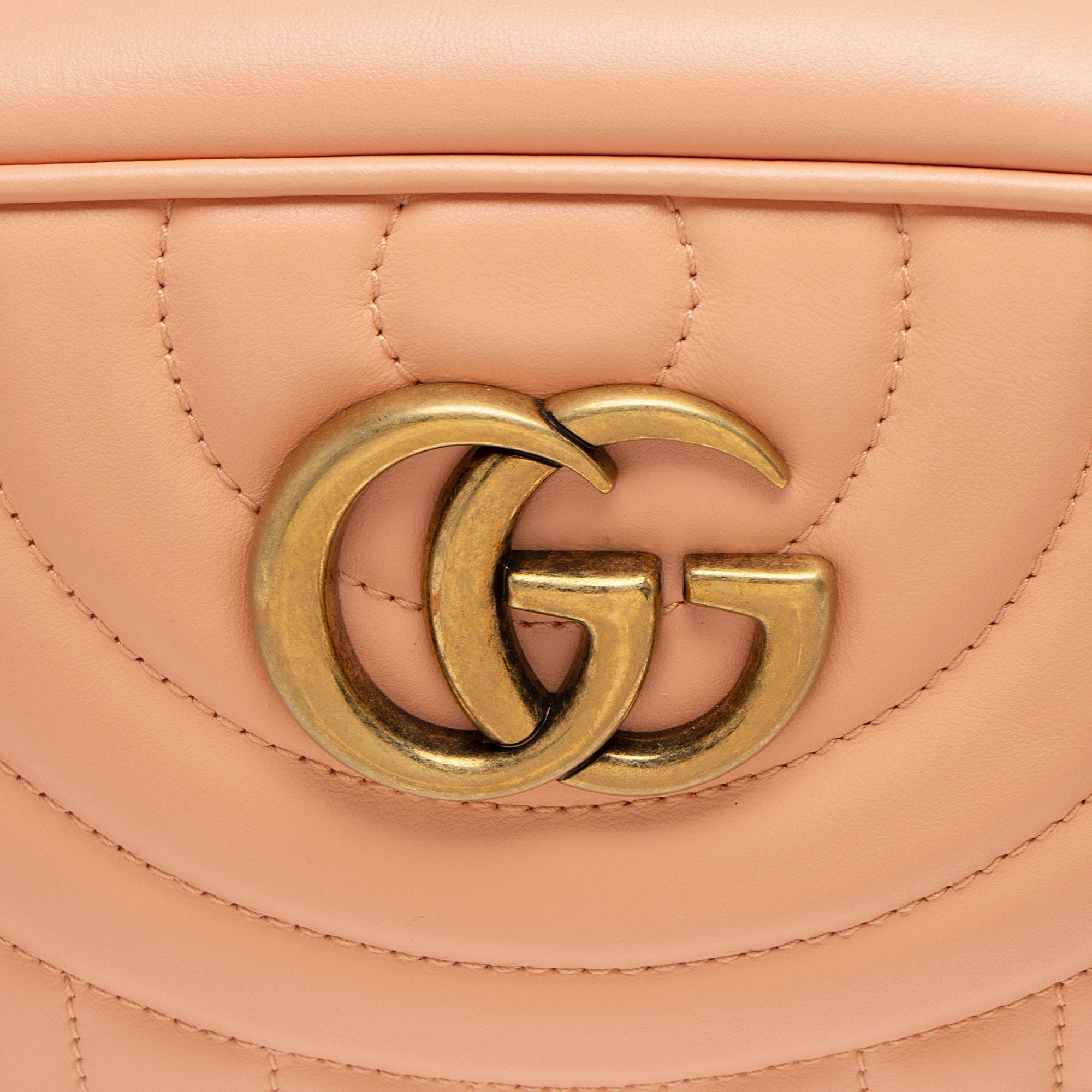 Gucci Matelasse Leather GG Marmont Vertical Ring Small Camera Bag