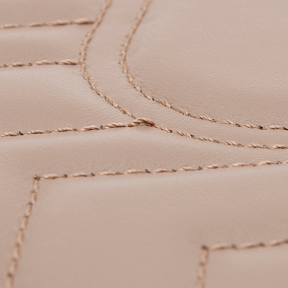 Gucci Matelasse Leather Gucci Marmont Wristlet (SHF-20840)