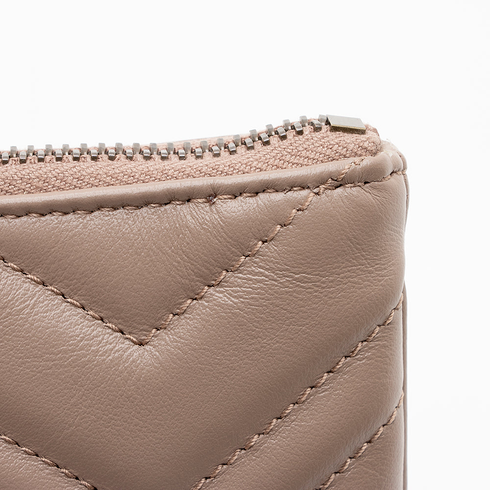 Gucci Matelasse Leather Gucci Marmont Wristlet (SHF-20840)