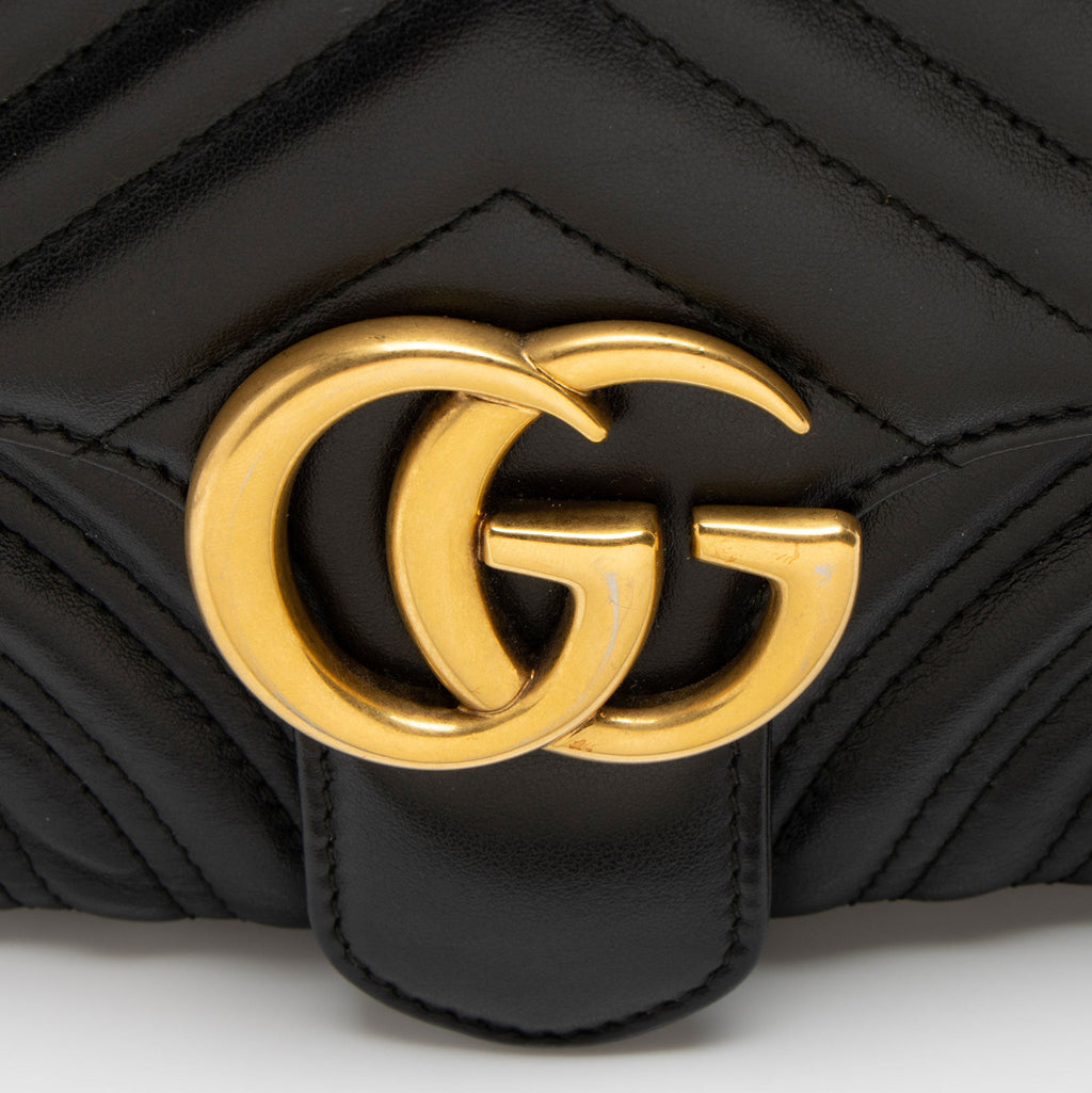 Gucci Matelasse Leather GG Marmont Zip Around Top Handle (SHF-aqAv76)