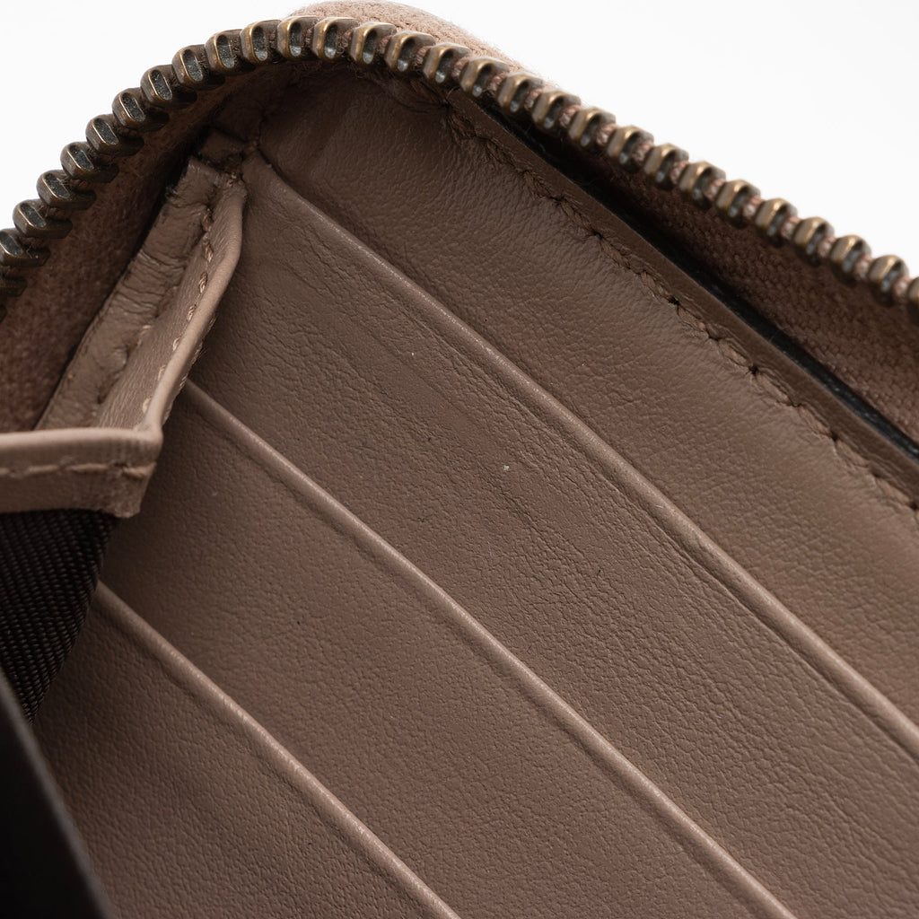 Gucci Matelasse Leather GG Marmont Zip Wallet (SHF-22654)