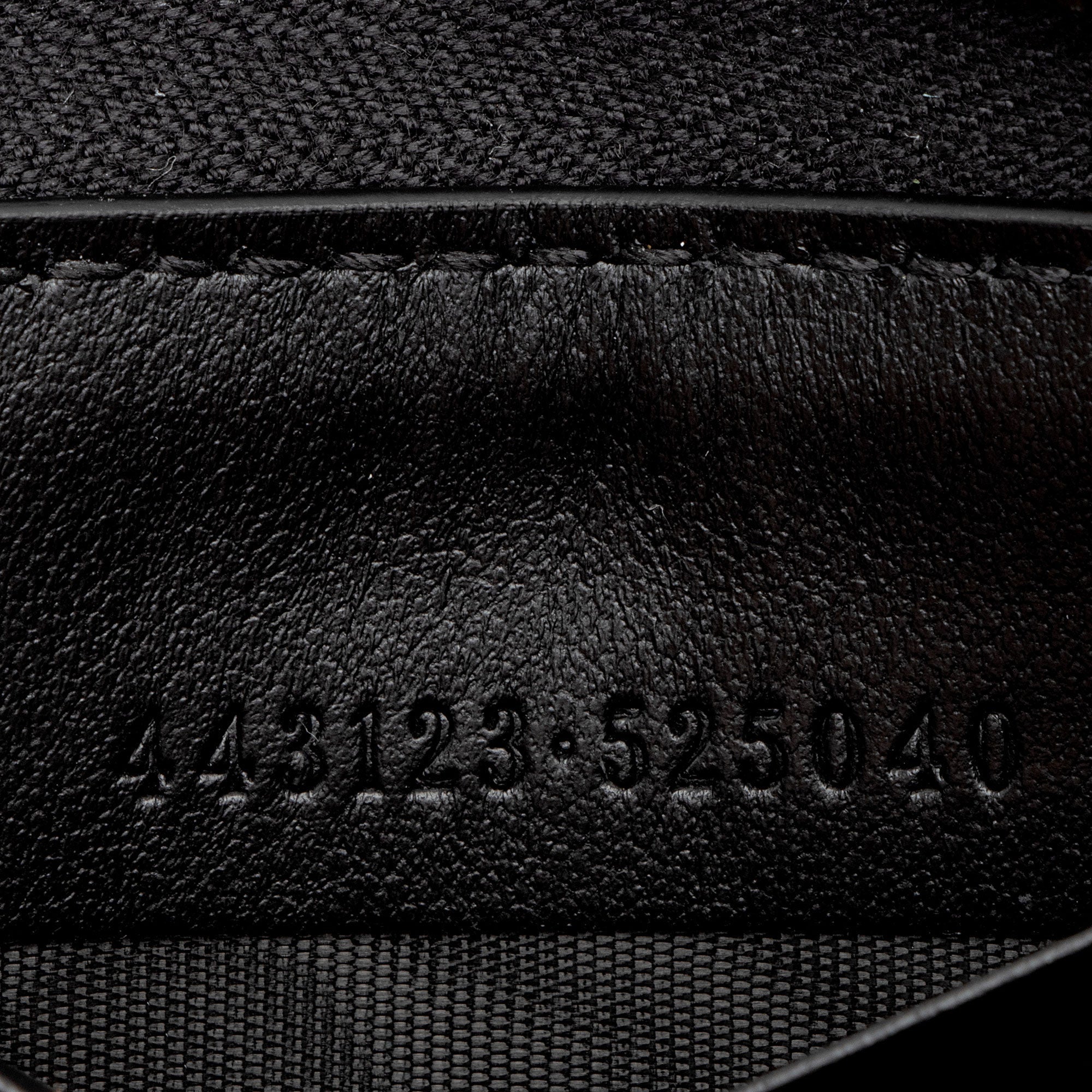 Gucci Matelasse Leather GG Marmont Zip Wallet (SHF-svROoG)