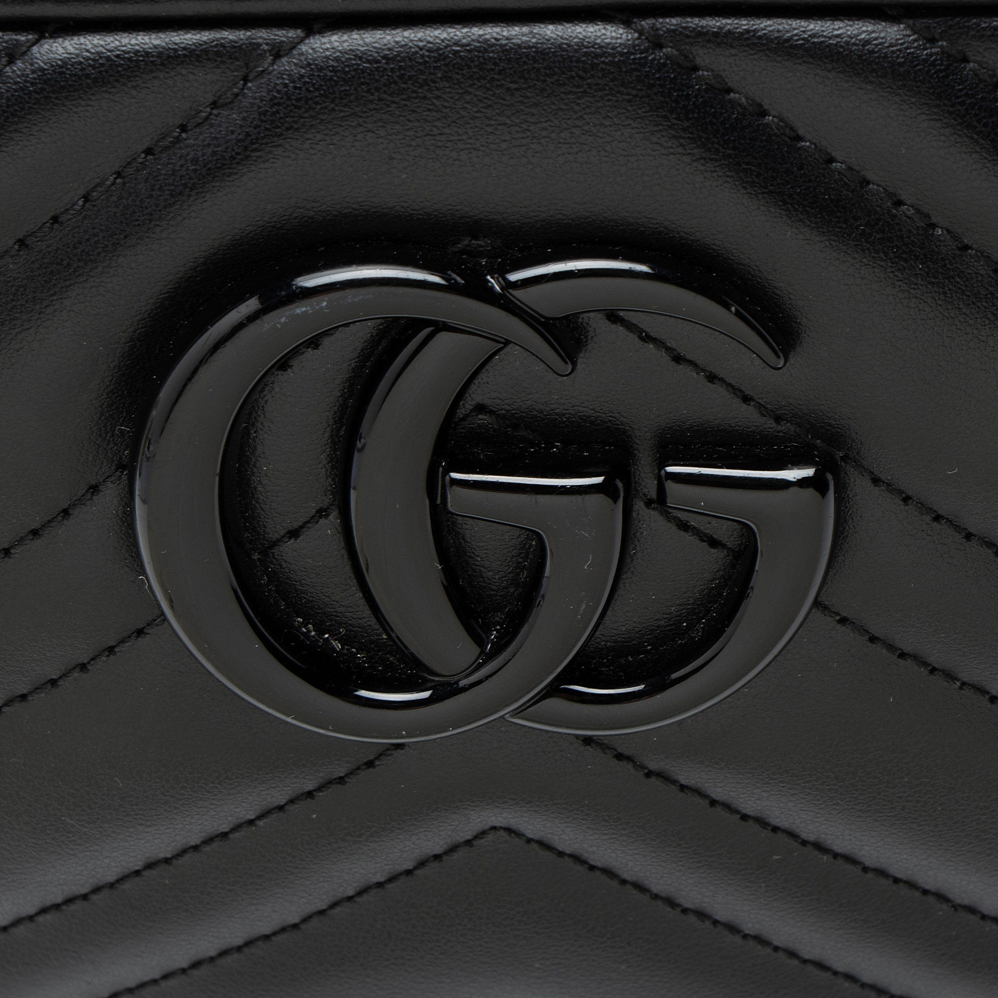 Gucci Matelasse Leather Monochrome GG Marmont Small Camera Bag
