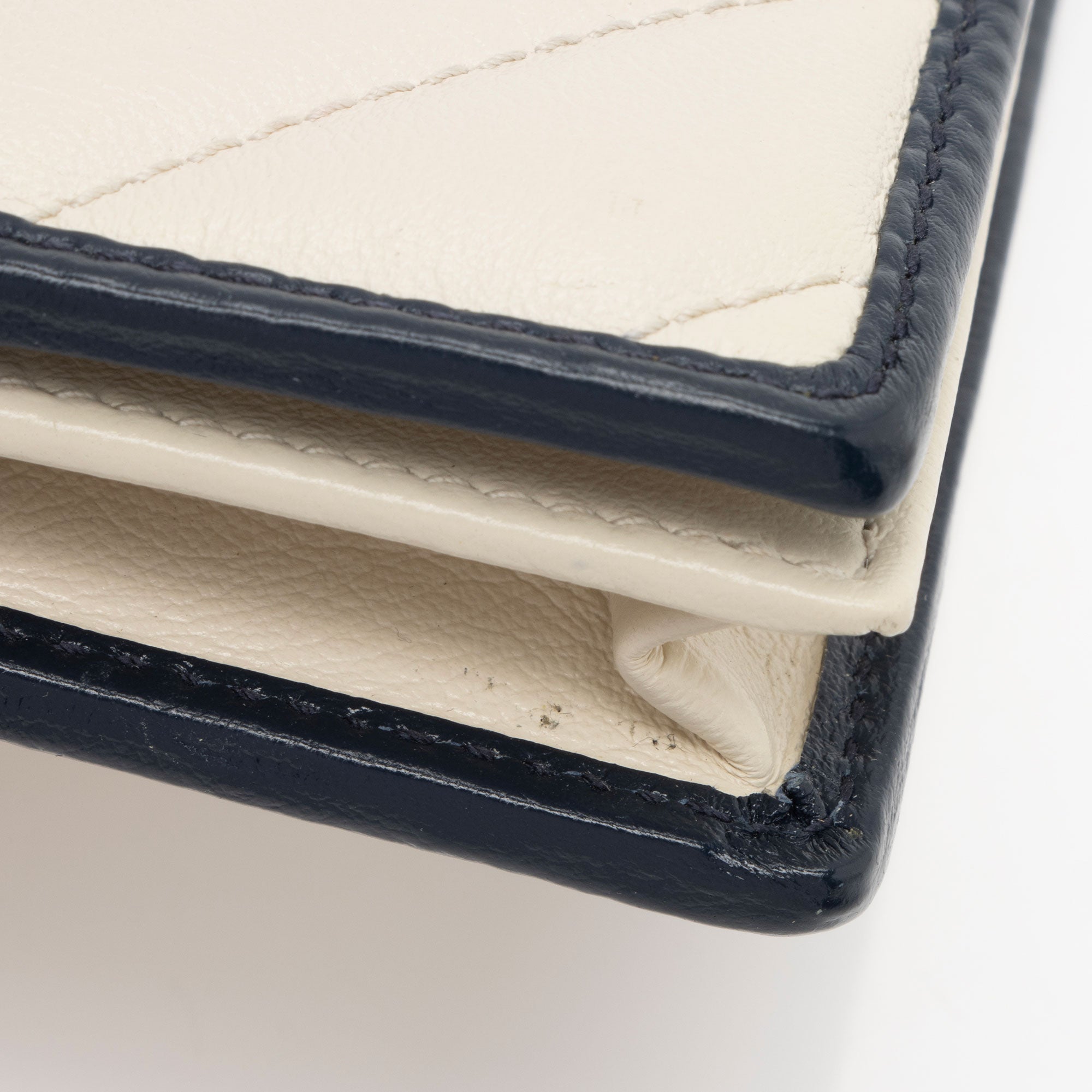 Gucci Matelasse Leather Torchon GG Marmont Card Case (SHF-q1dspc)