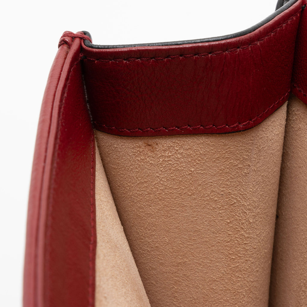 Gucci Matelasse Leather Torchon GG Marmont Clutch (SHF-CeLx8H)
