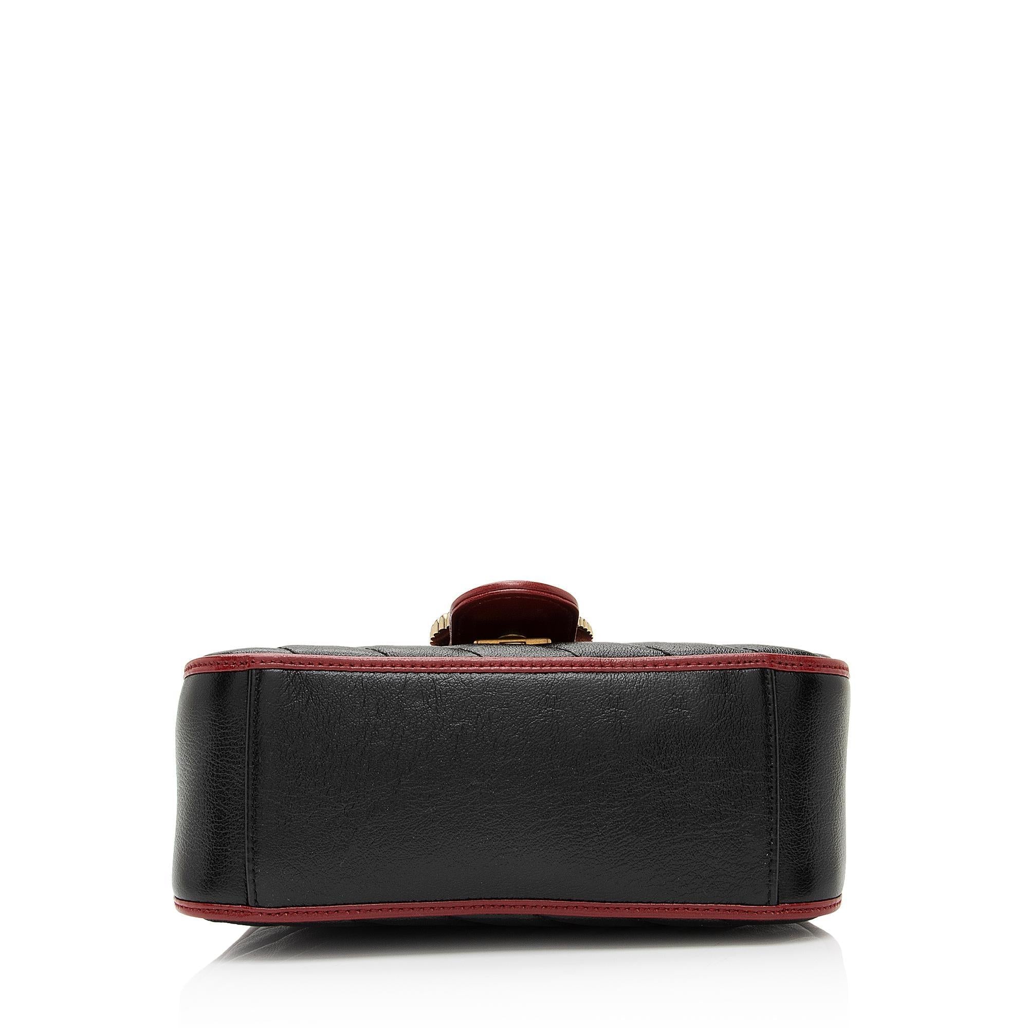 Gucci Matelasse Leather Torchon GG Marmont Mini Top Handle Bag (SHF-TofIot)