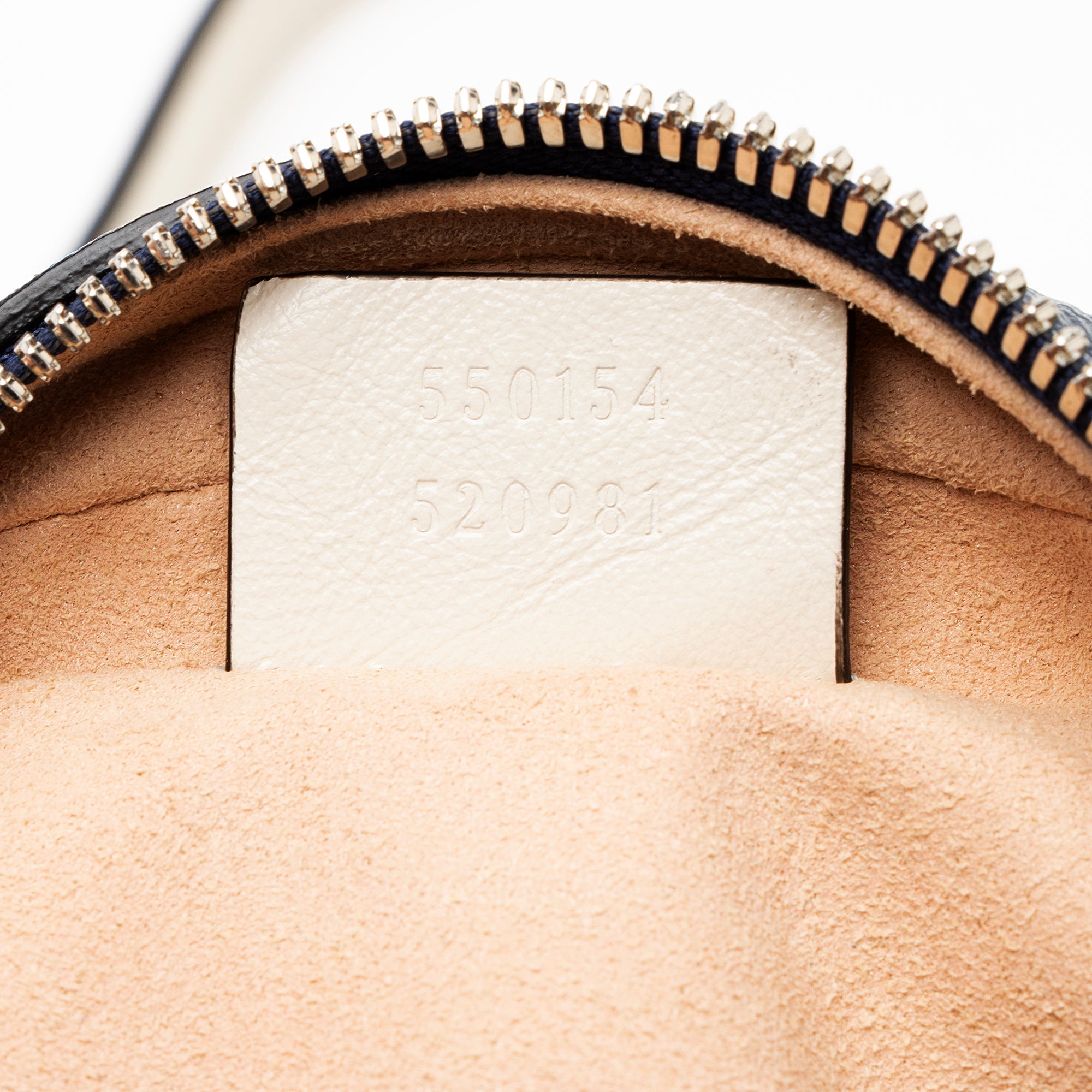 Gucci Matelasse Leather Torchon GG Marmont Round Mini Shoulder Bag (SHF-22849)