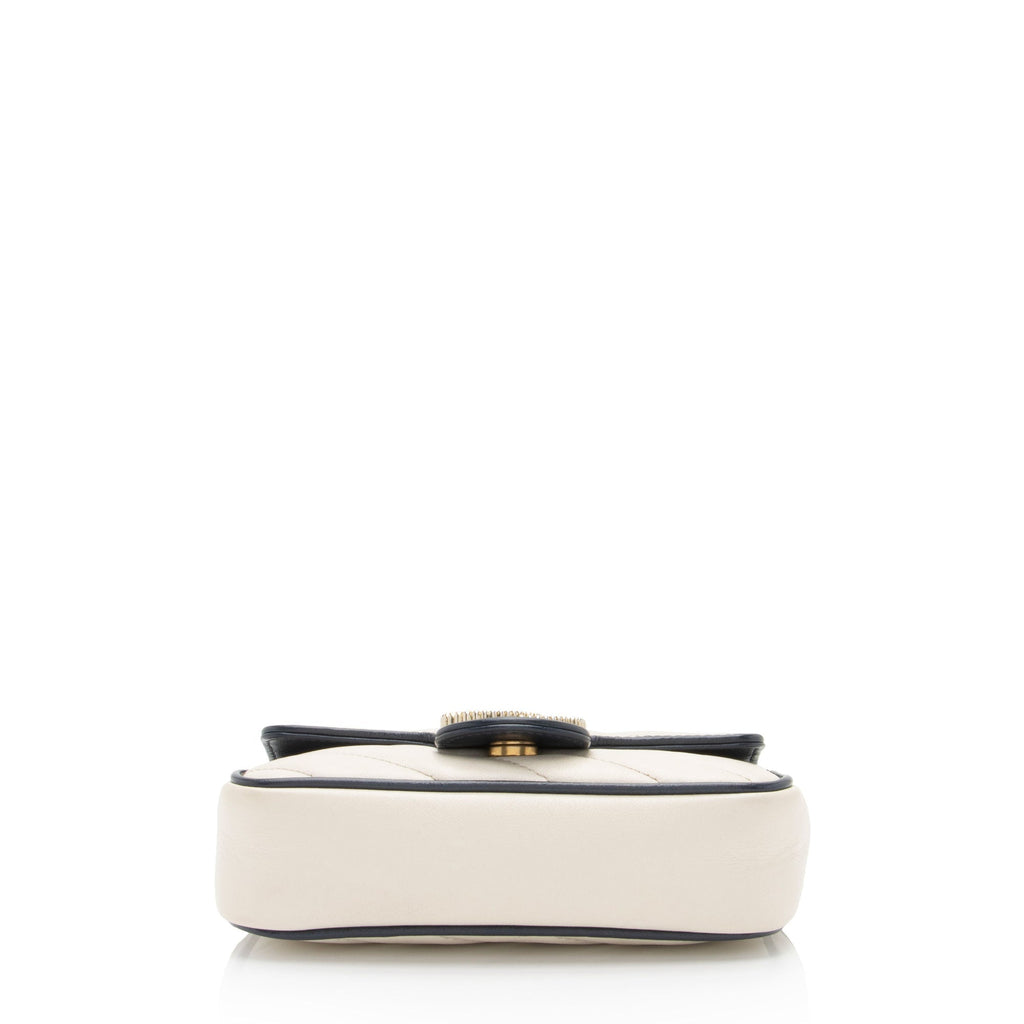 Gucci Matelasse Leather Torchon GG Marmont Super Mini Flap Bag (SHF-bXZV03)
