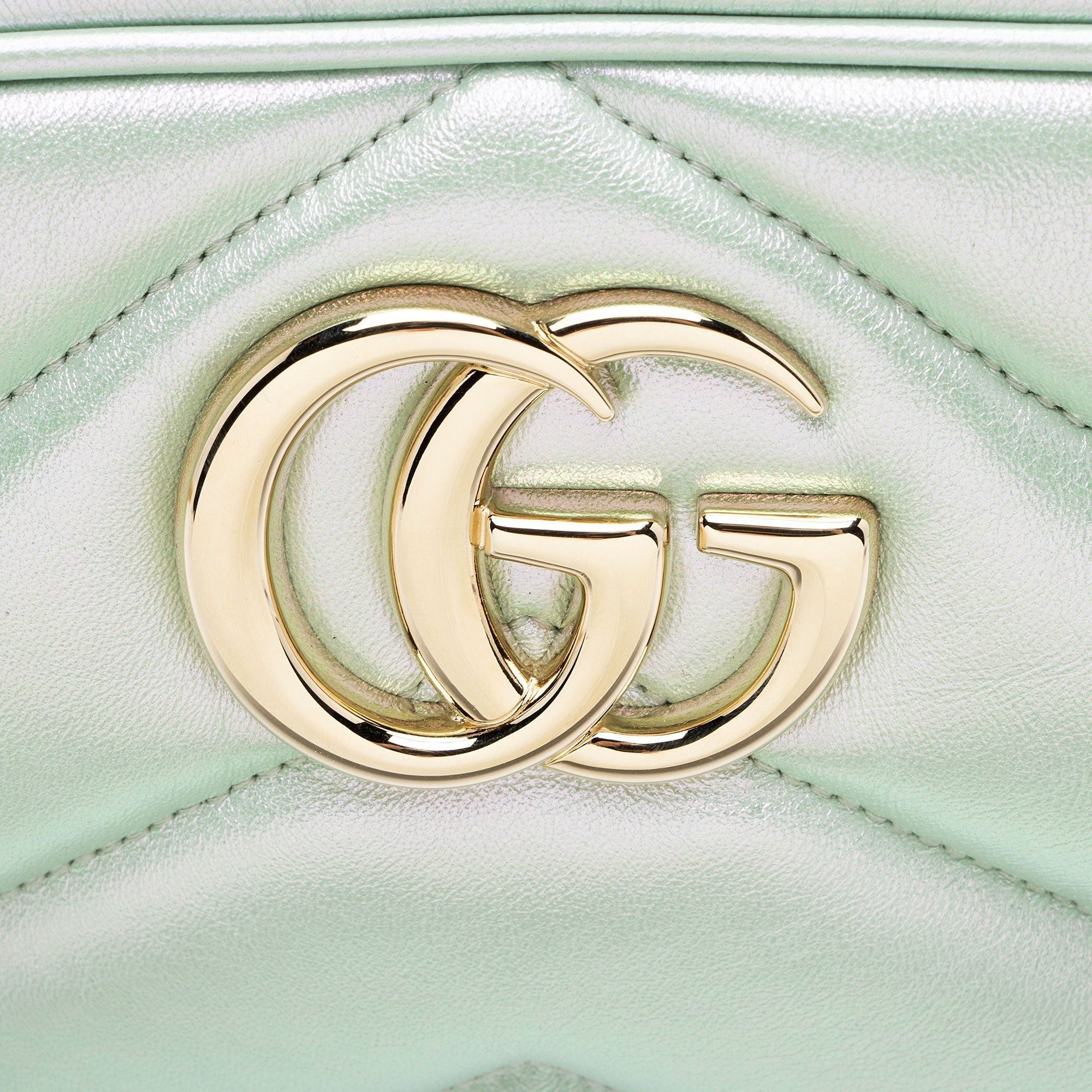 Gucci Matelasse Padded IridescLBt Leather GG Marmont Small Camera Bag