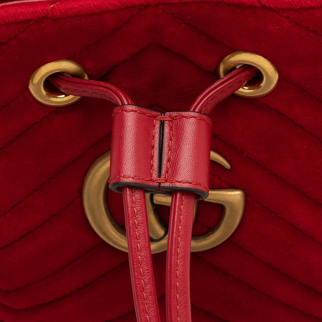Gucci Matelasse Velvet GG Marmont Bucket Bag (SHF-22829)