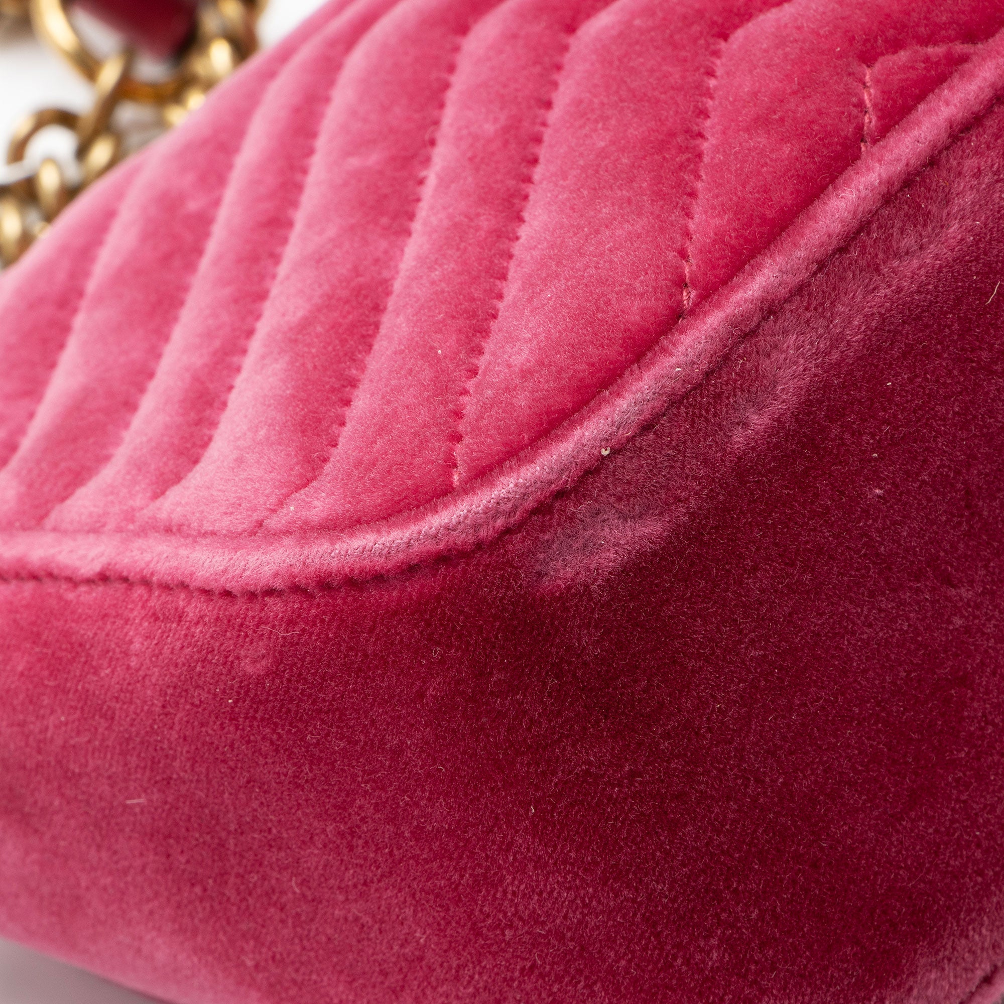 Gucci Matelasse Velvet GG Marmont Medium Flap Bag