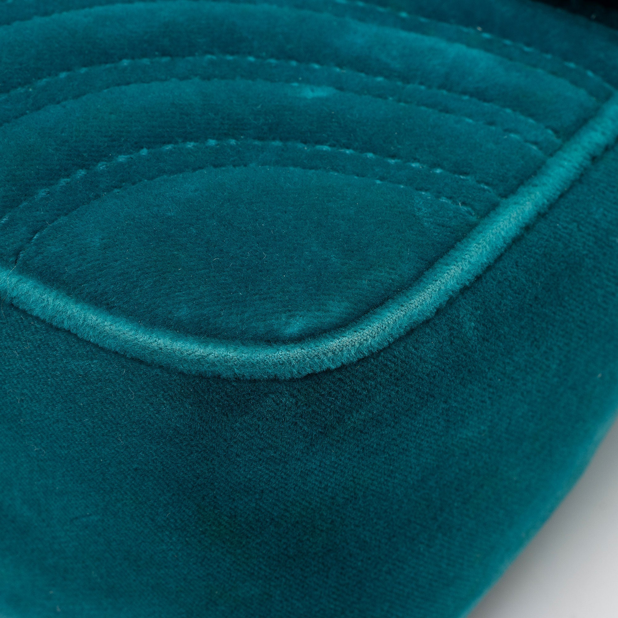 Gucci Matelasse Velvet GG Marmont Medium Flap Bag