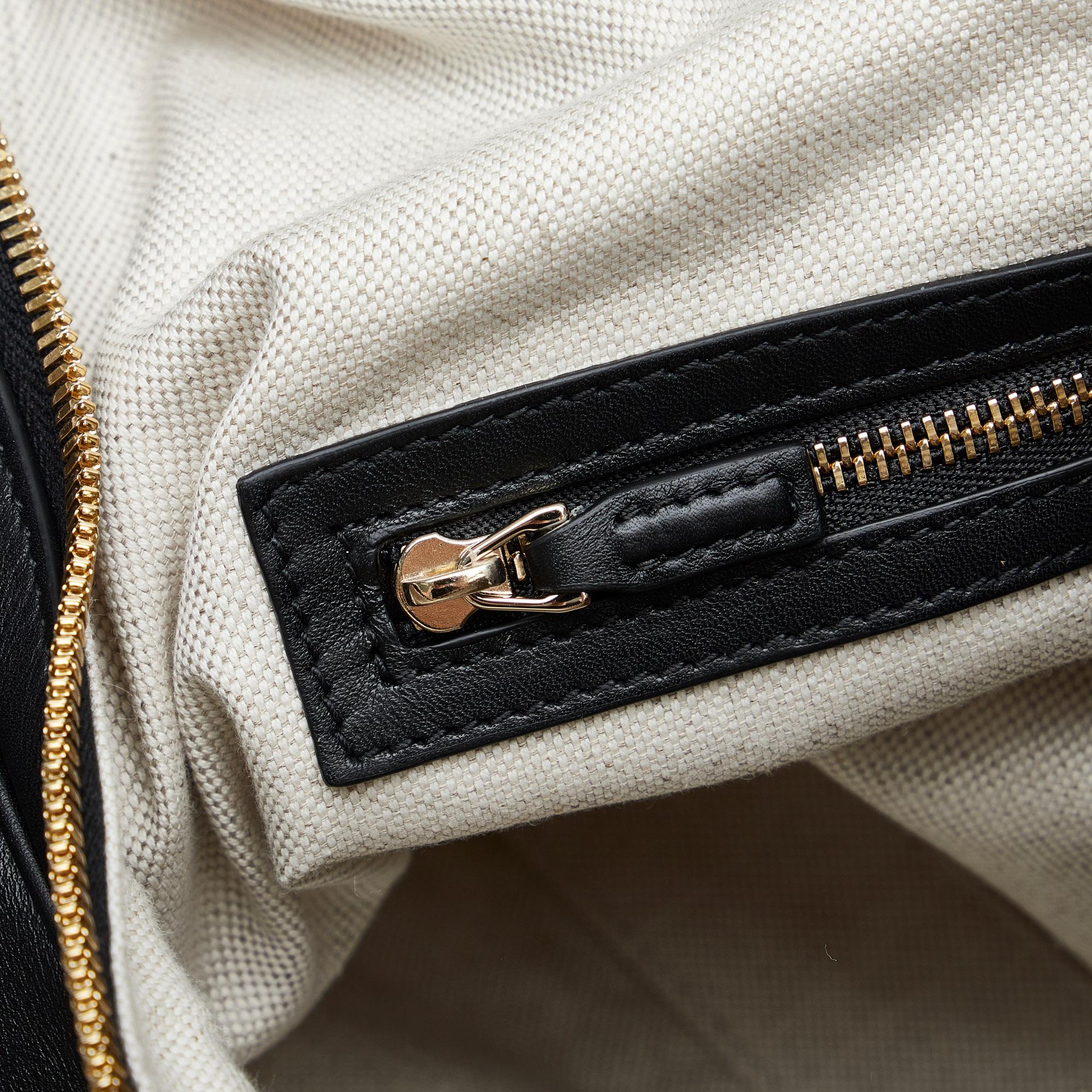 Gucci Medium Attache Crossbody (SHG-2hlS8A)