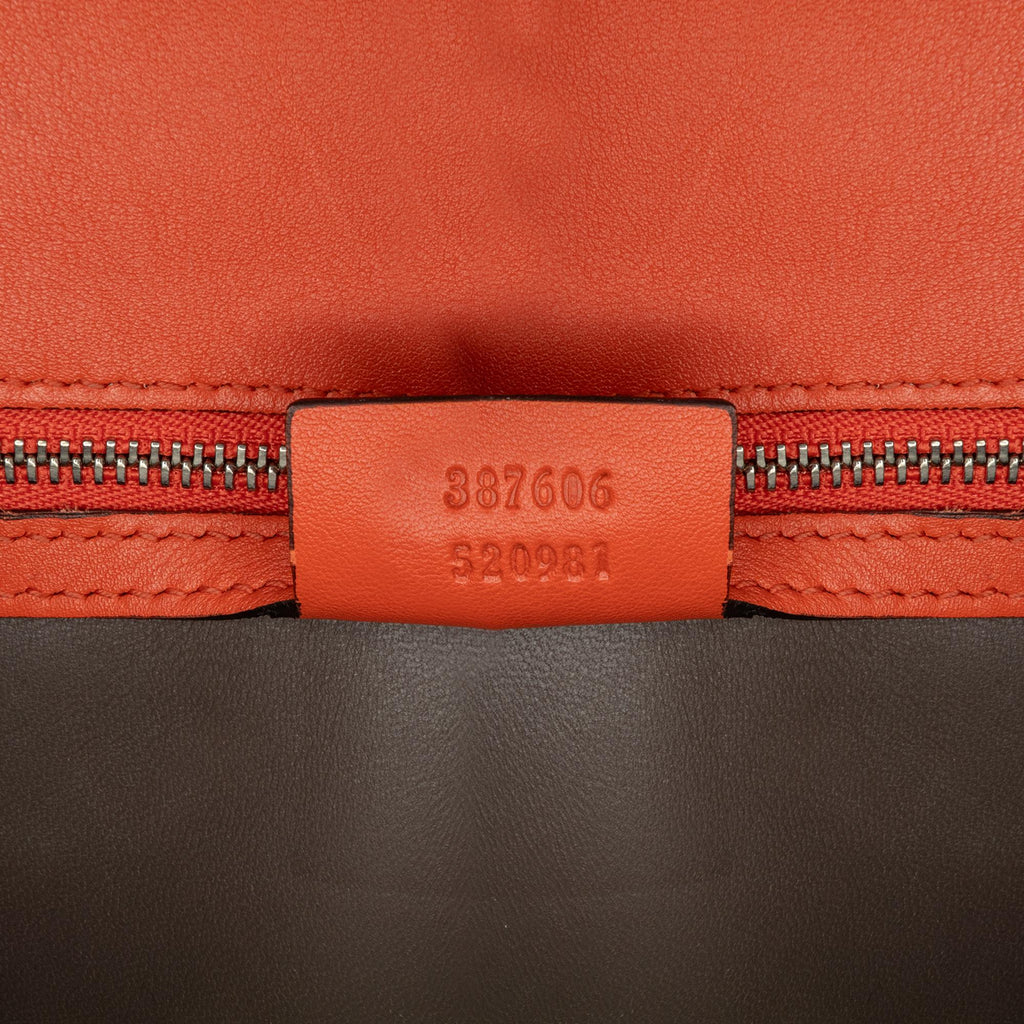 Gucci Medium Dollar Interlocking G Crossbody (SHG-Vjo5b5)