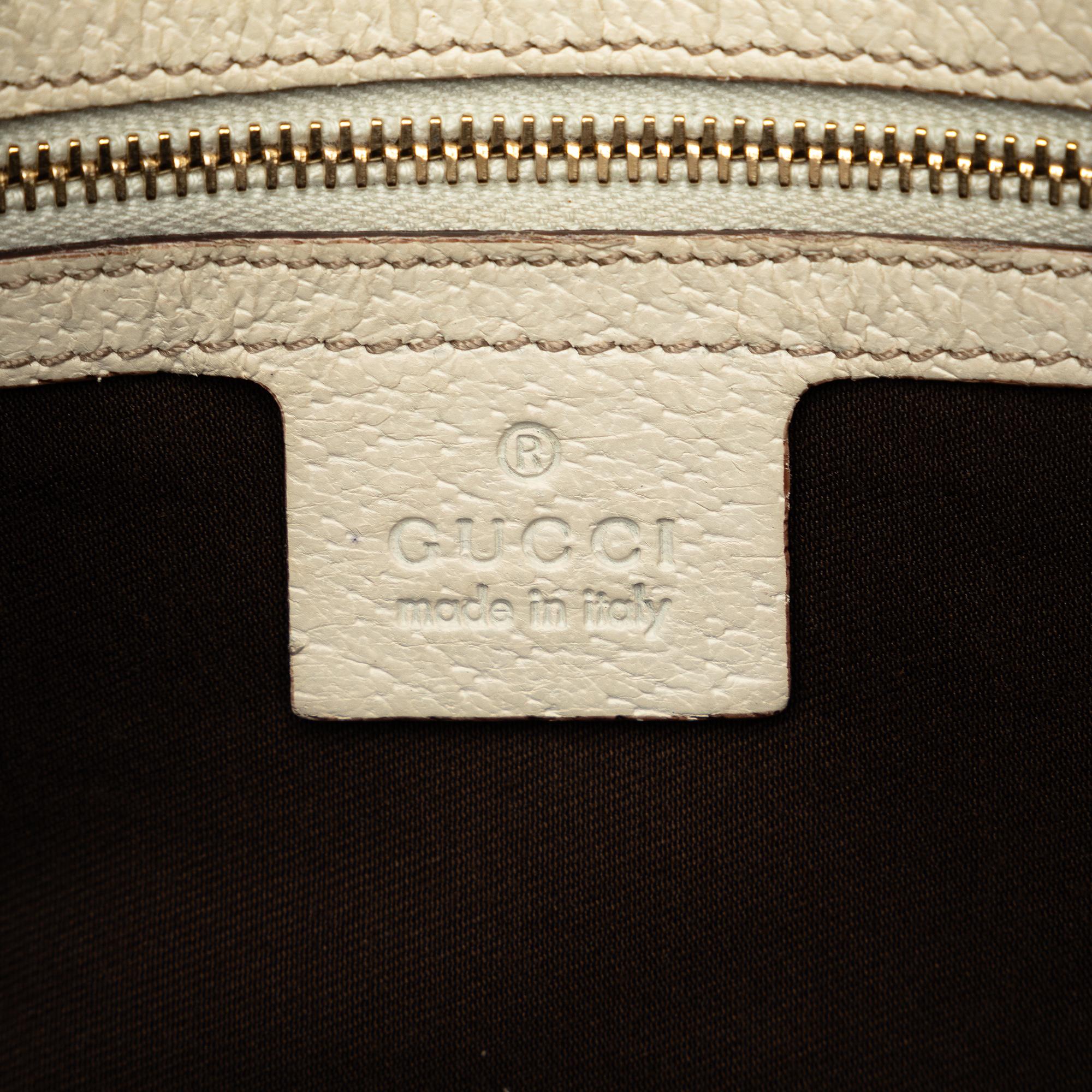 Gucci Medium GG Canvas Charmy Hobo (SHG-ZQzwN6)