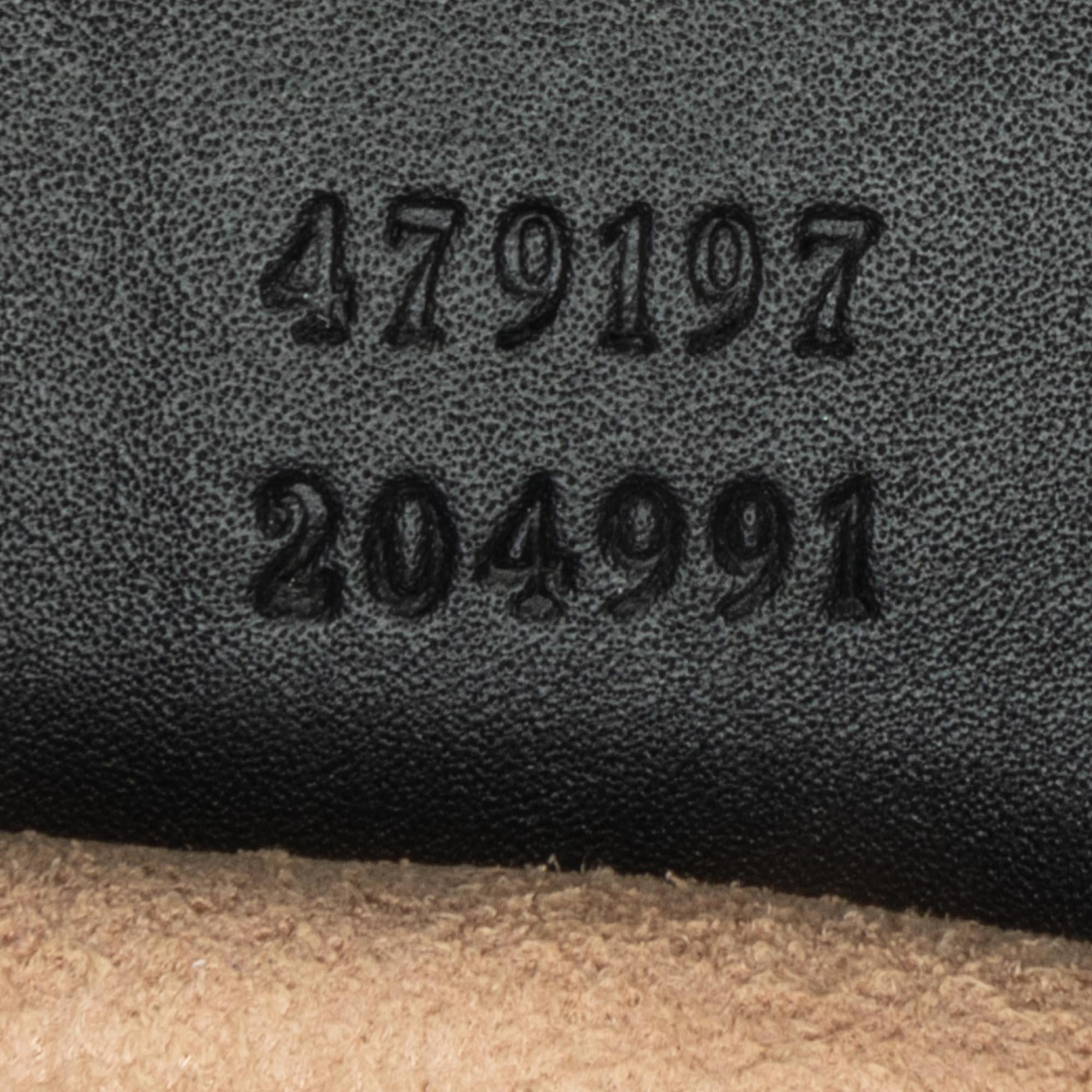 Gucci Medium GG Supreme Bees Padlock Tote (SHG-Gj3oC3)