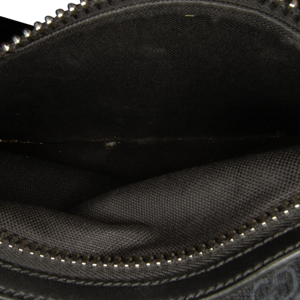 Gucci Medium GG Supreme Messenger Bag (SHG-WOpgdu)
