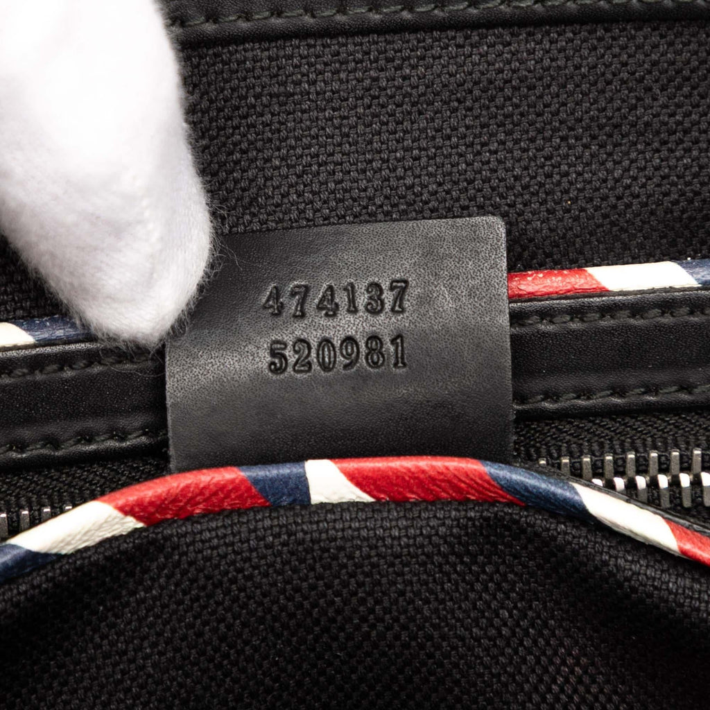 Gucci Medium GG Supreme Night Courier MessLBger Bag