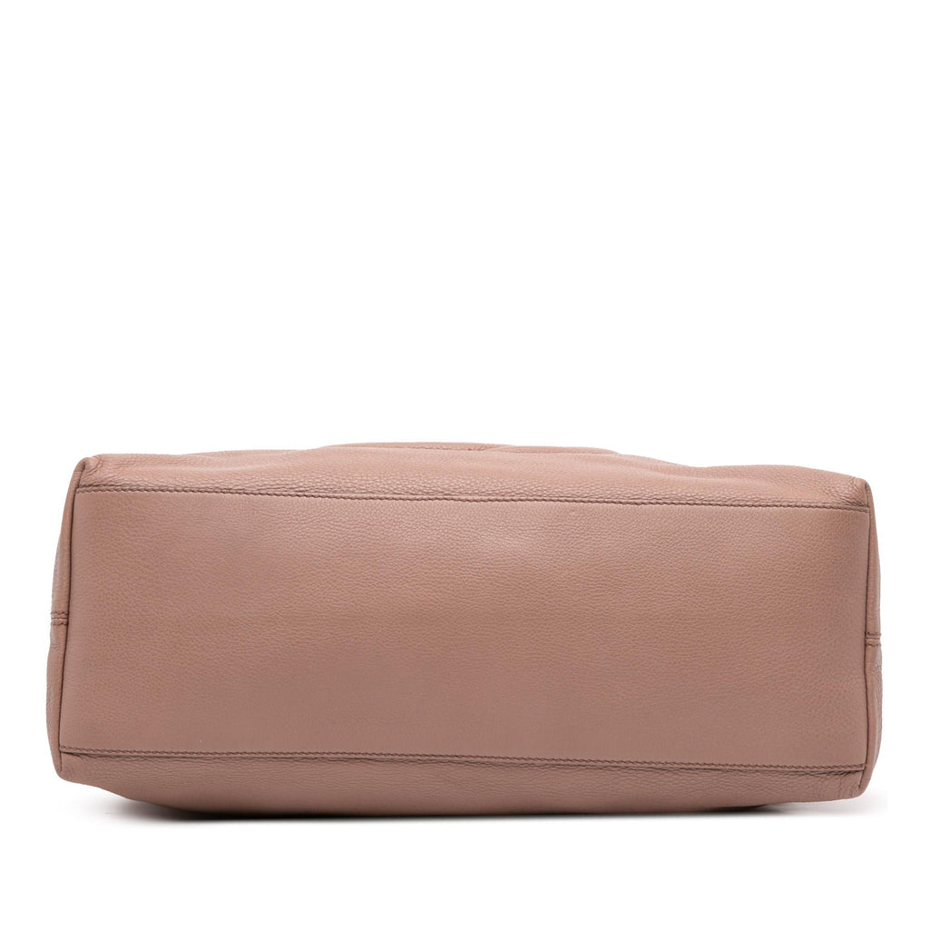 Gucci Medium Leather Soho Chain Tote
