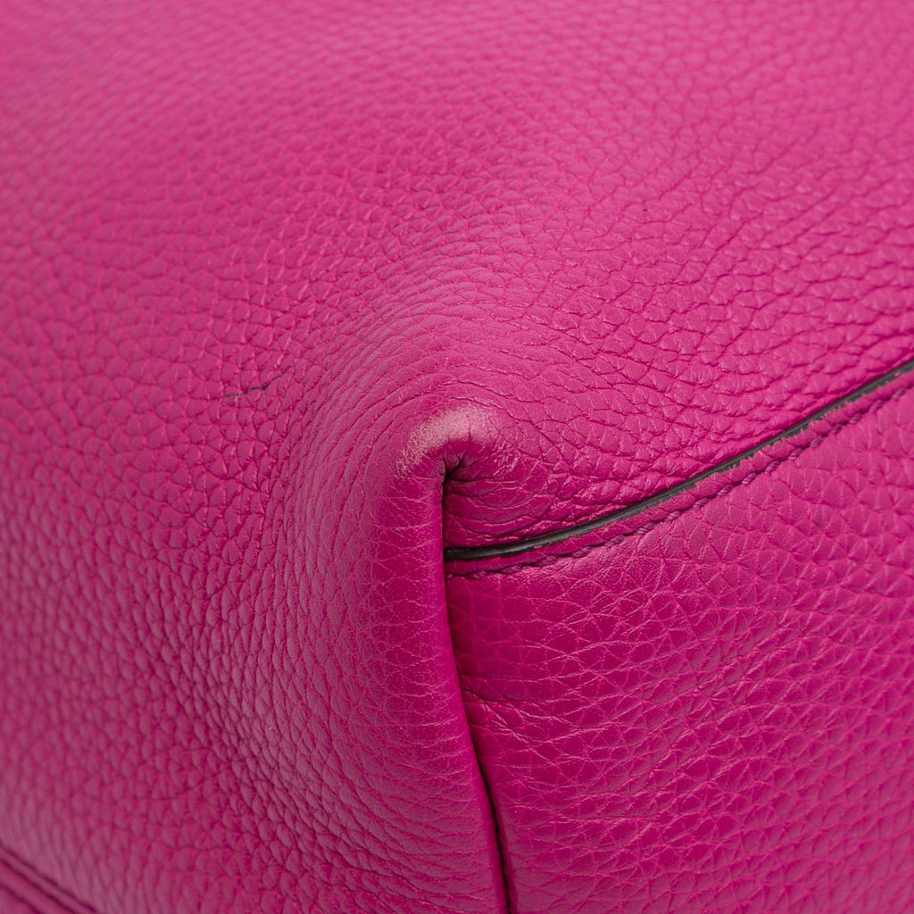 Gucci Medium Leather Soho Chain Tote