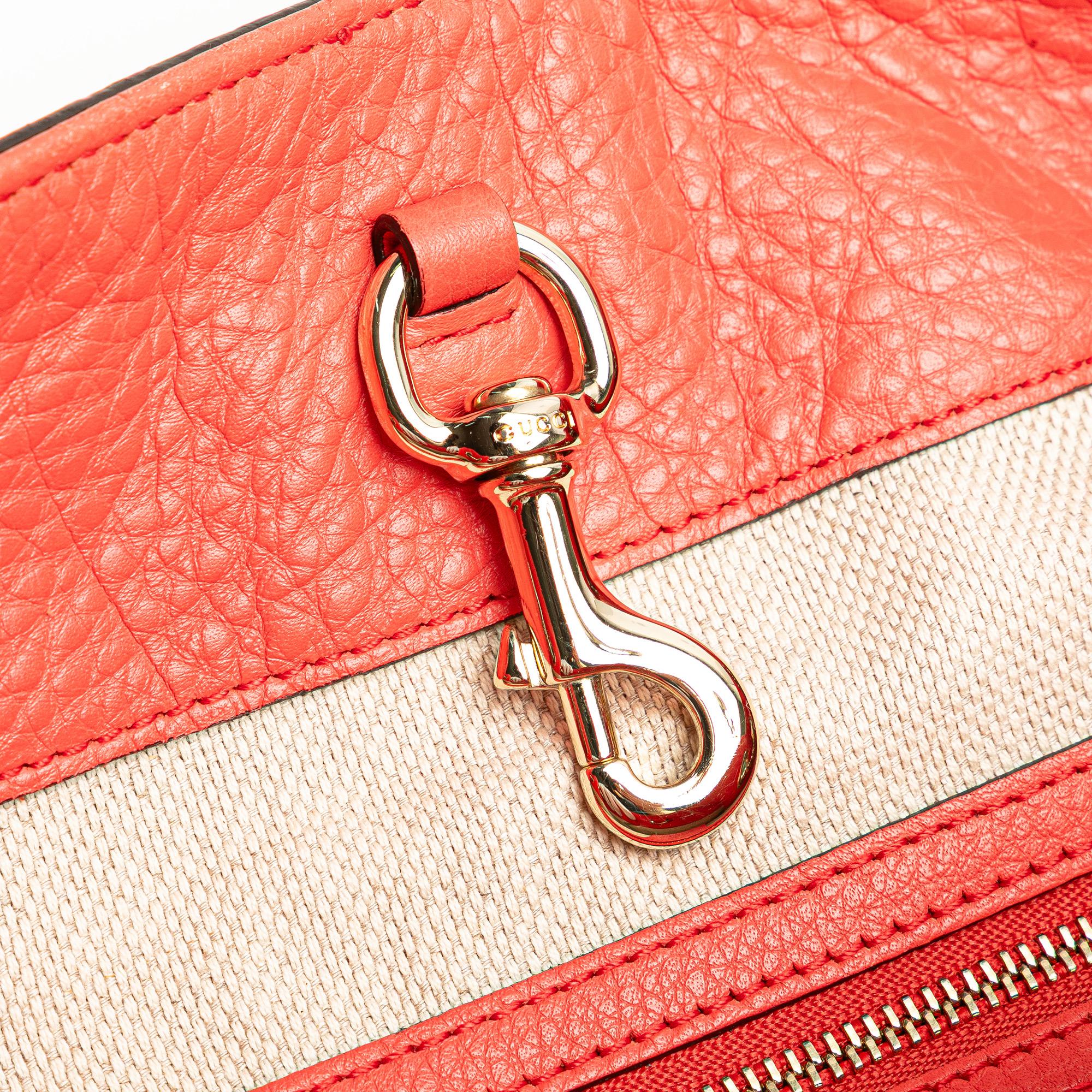 Gucci Medium Leather Soho Chain Tote