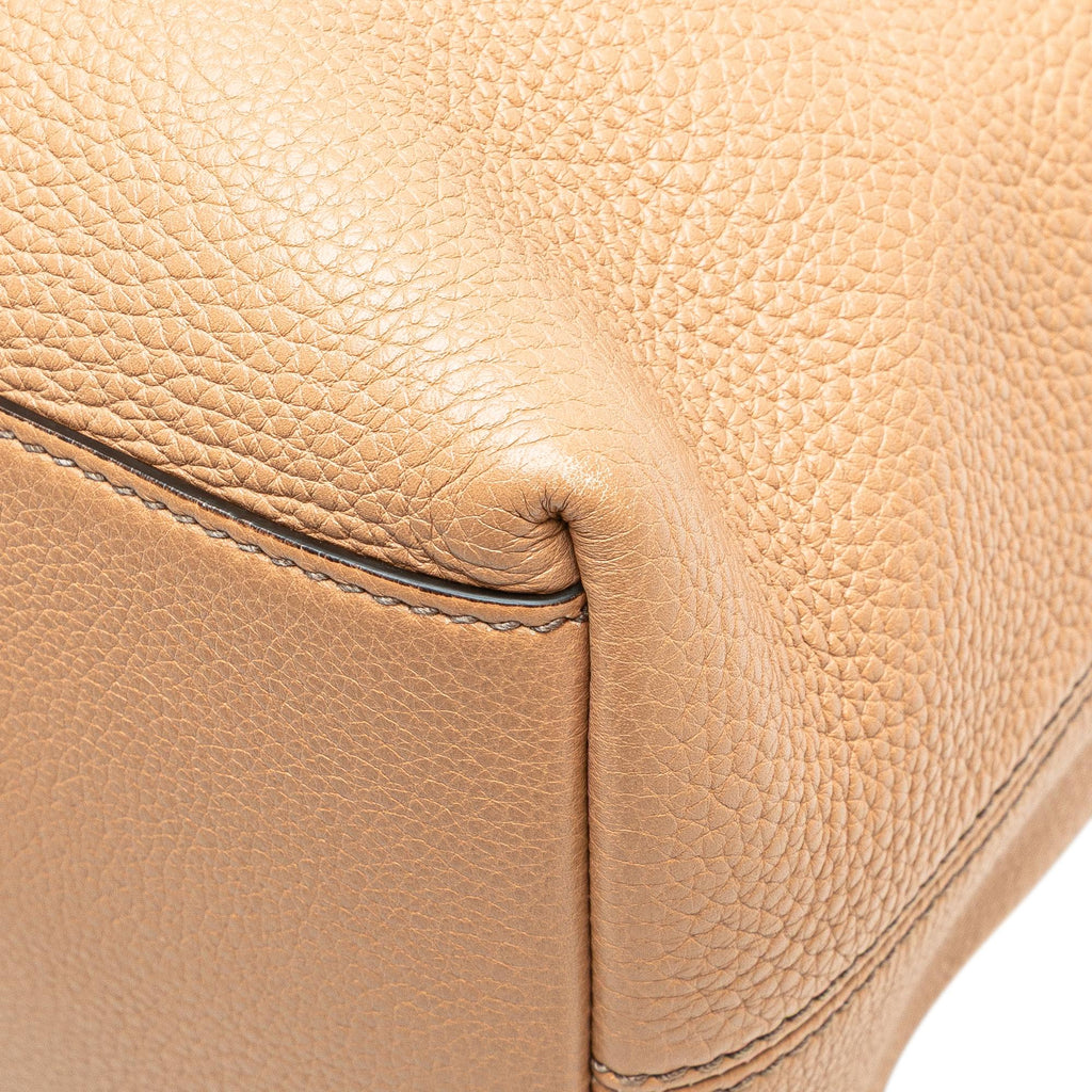 Gucci Medium Leather Soho Chain Tote