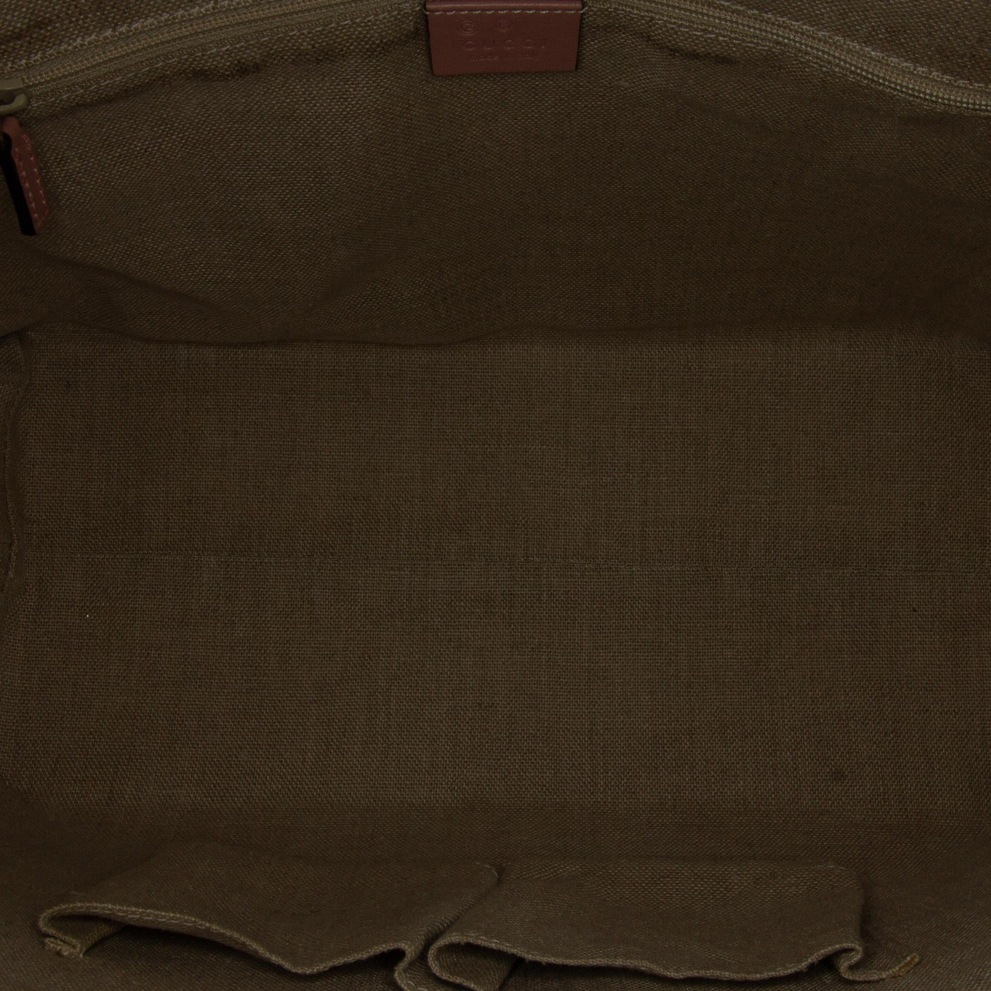 Gucci Medium Microguccissima Joy Tote Bag (SHG-4EdVeA)