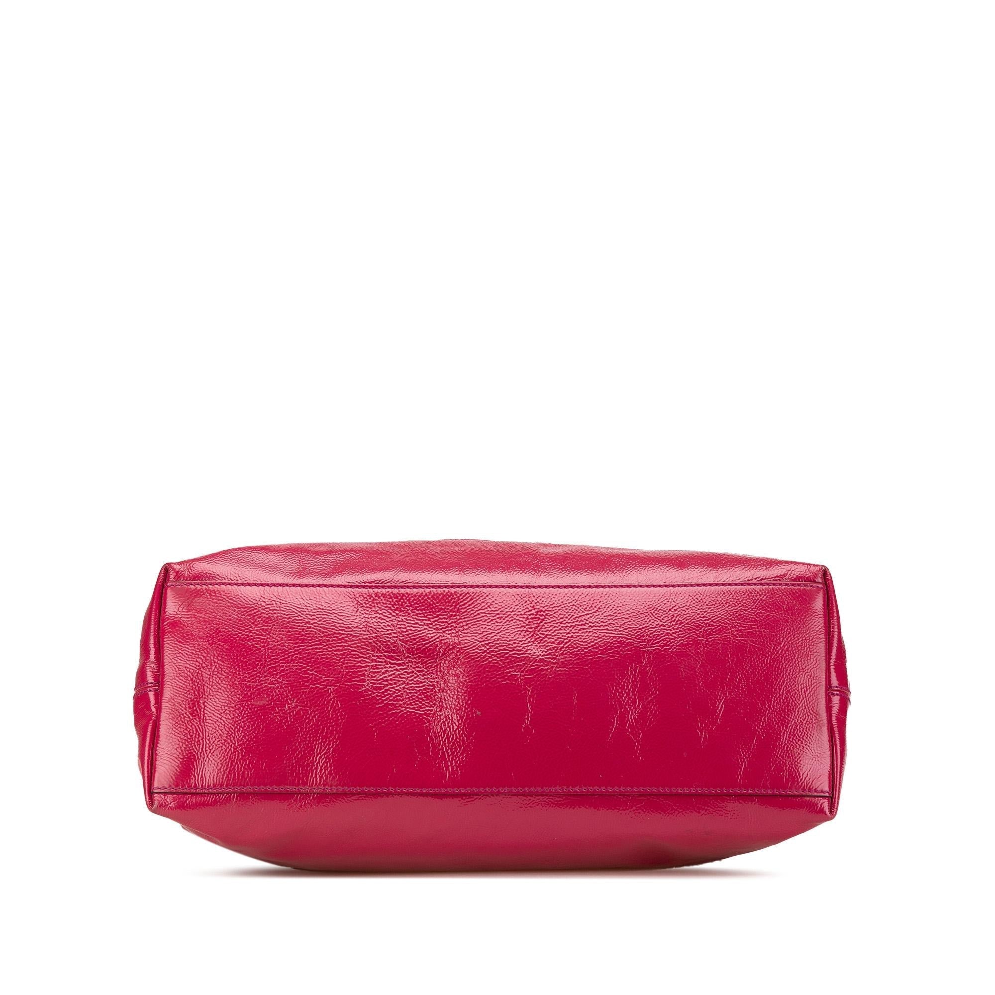 Gucci Medium PatLBt Soho Chain Tote