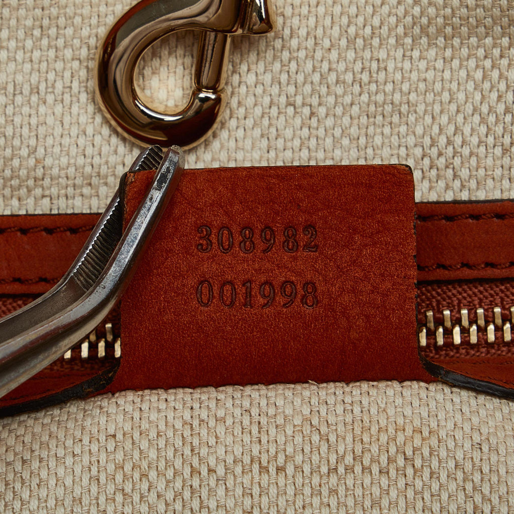 Gucci Medium Soho Chain Tote (SHG-FaYbYu)