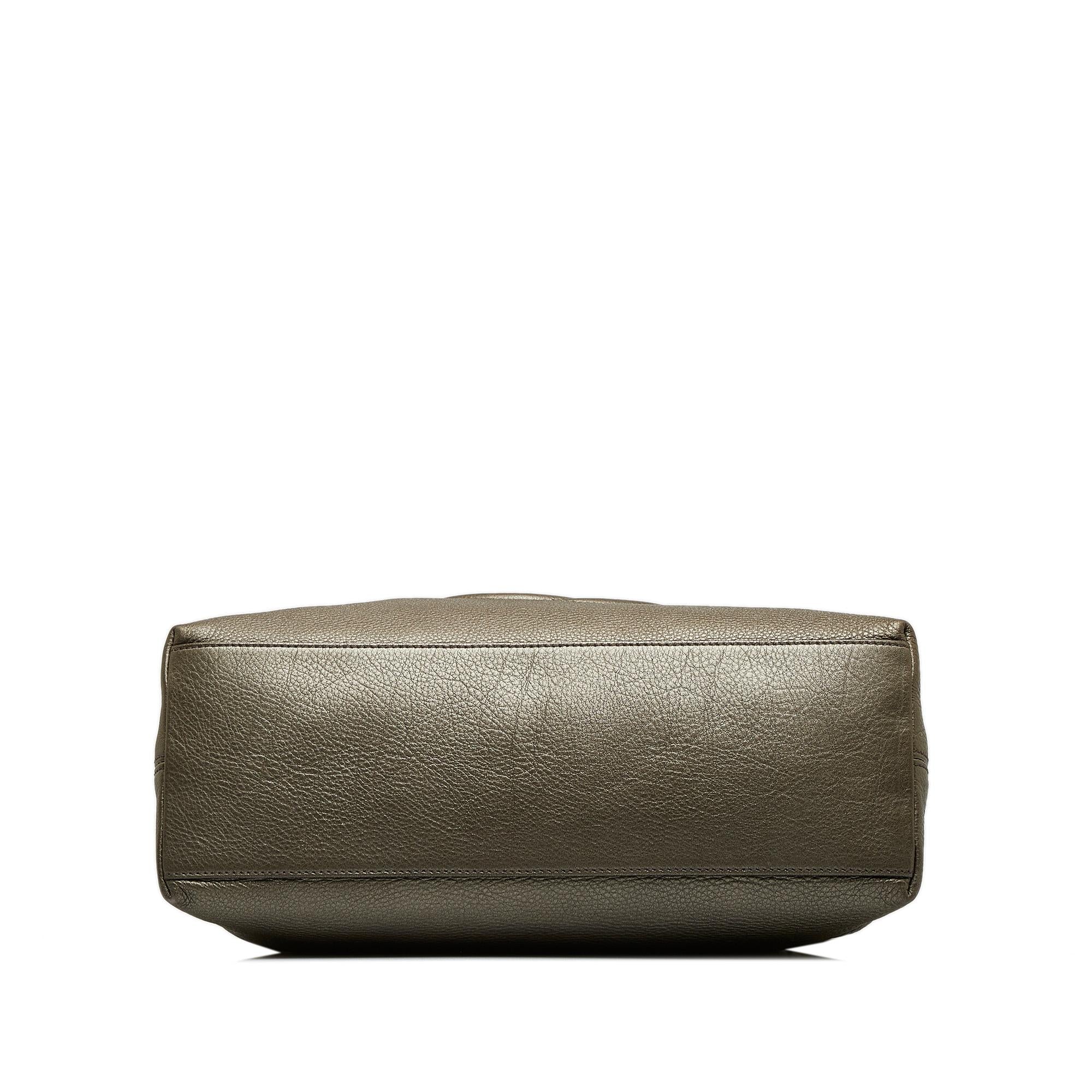 Gucci Medium Soho Chain Tote (SHG-StYoFV)