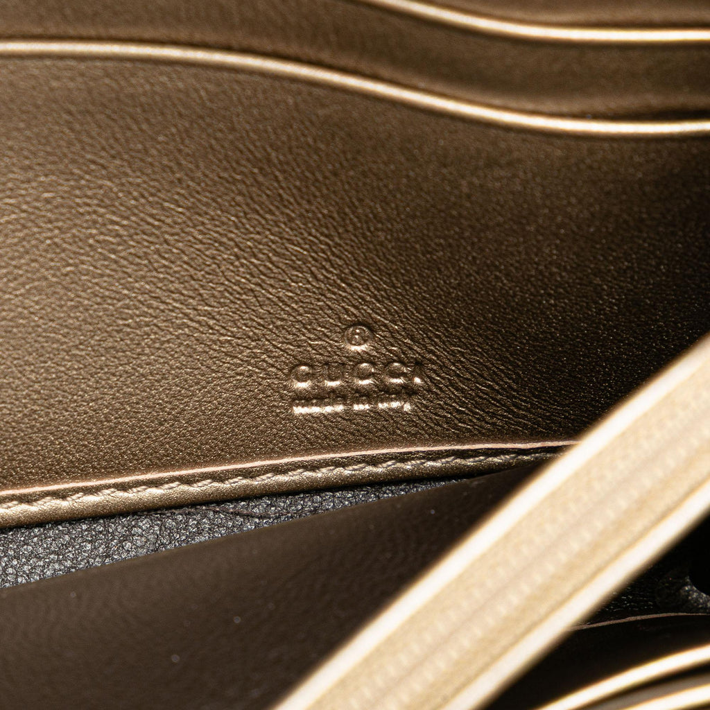 Gucci Metallic Microguccissima Dice ContinLBtal Wallet
