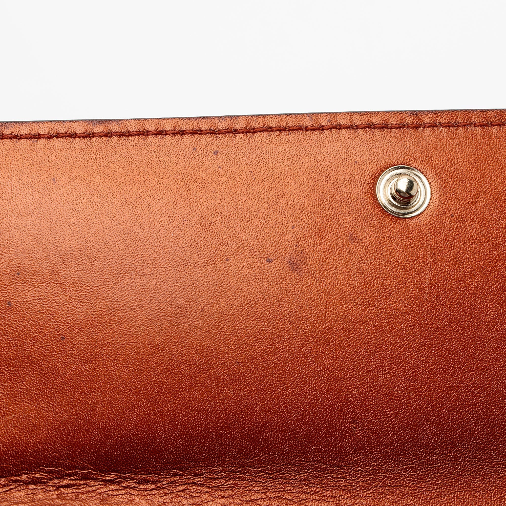 Gucci Metallic Patent Guccissima Leather Heart Logo Wallet (SHF-jwQhWg)
