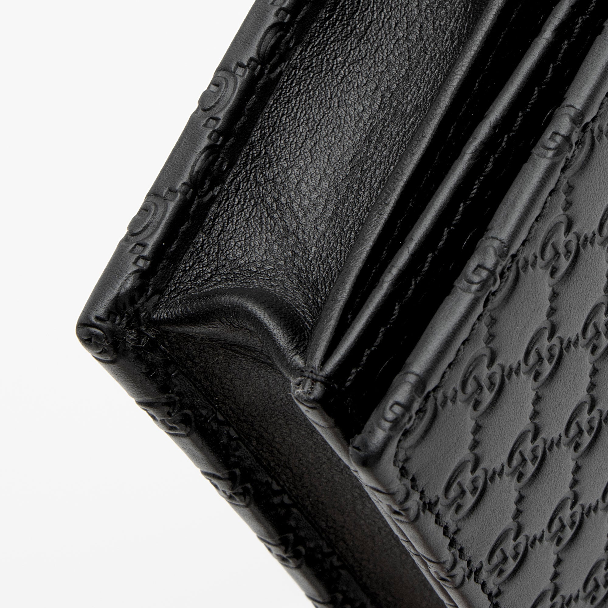 Gucci Microguccissima Leather Wallet Crossbody (SHF-RljdLh)