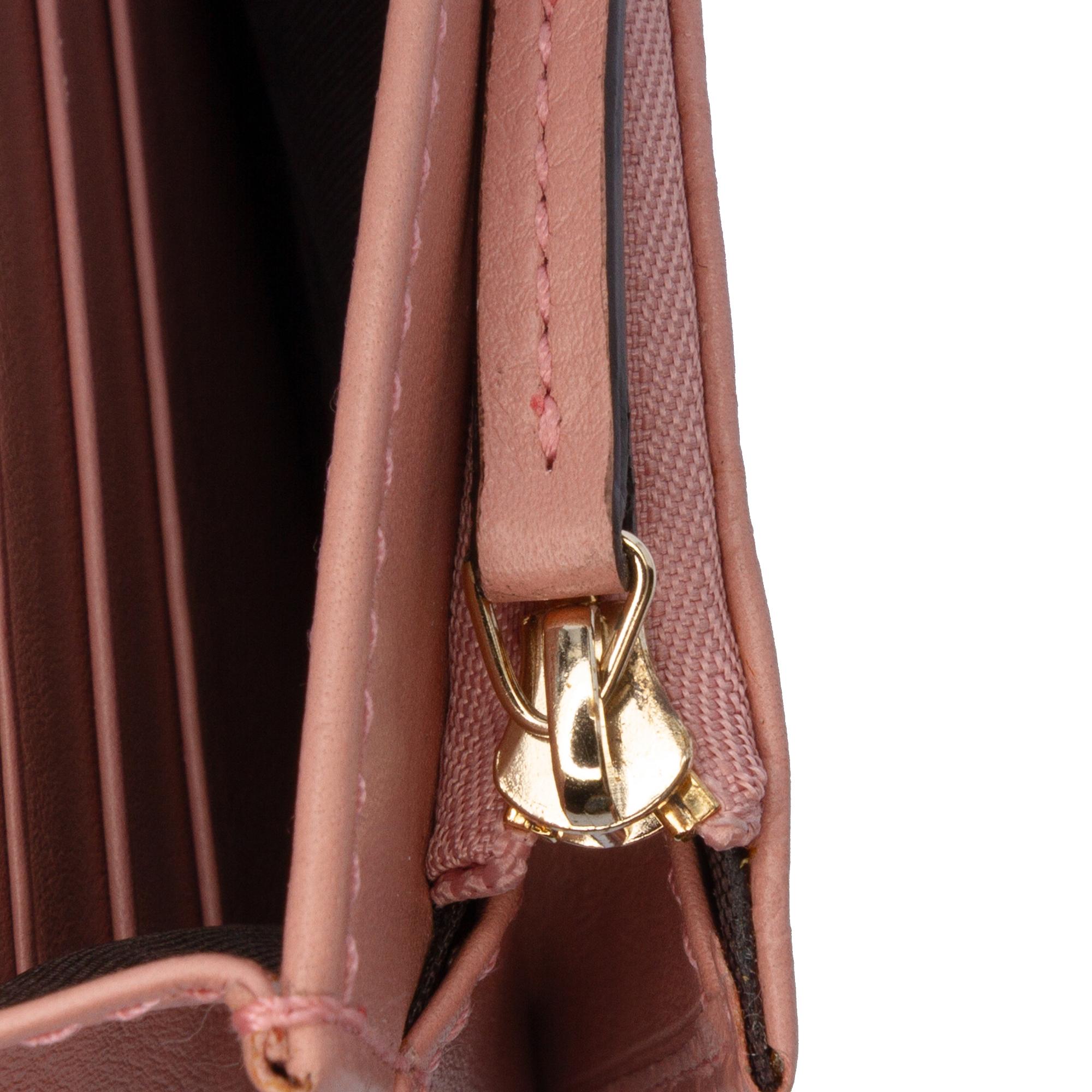 Gucci Microguccissima Wallet on Strap