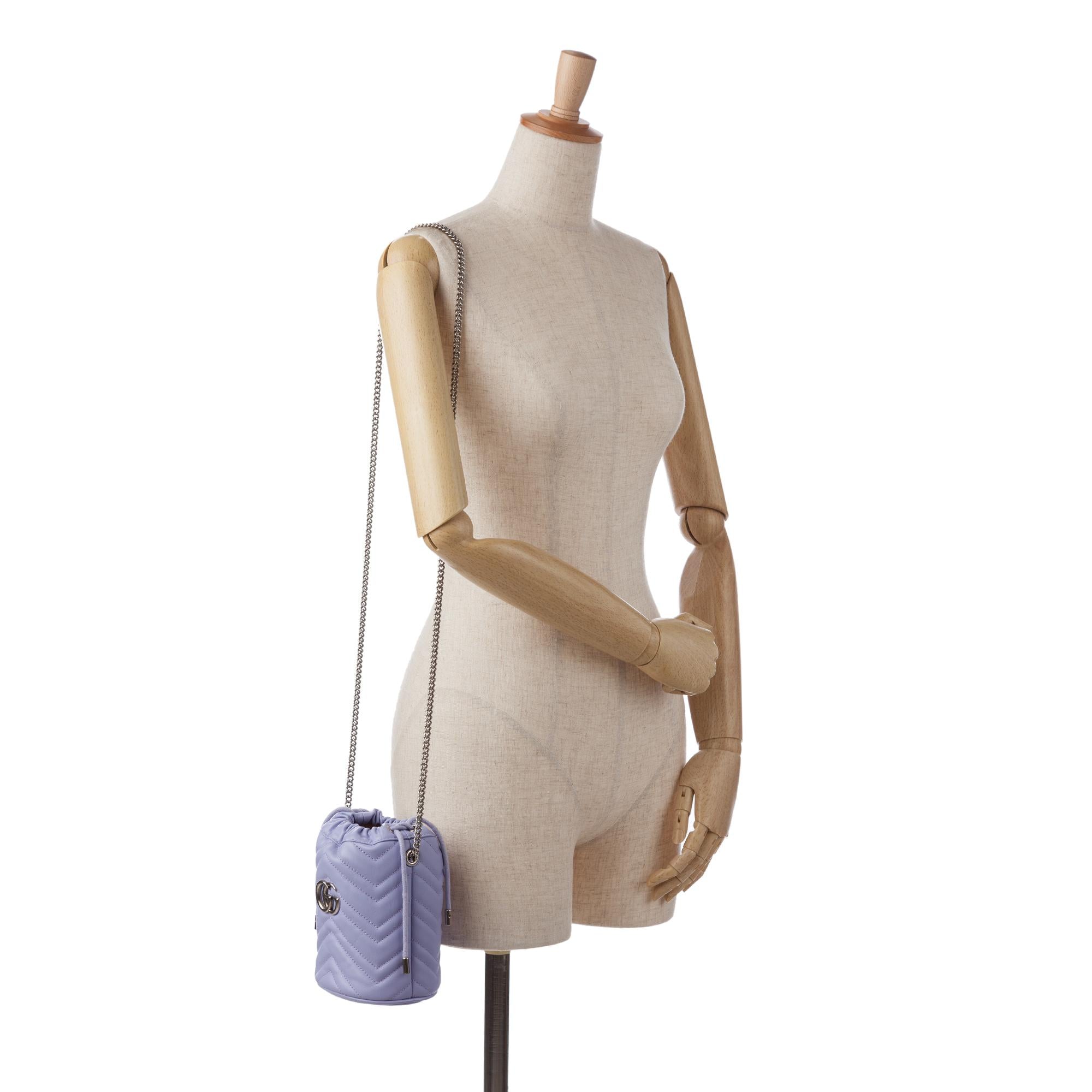 Gucci Mini GG Marmont Matelasse Bucket Bag (SHG-cgNll5)