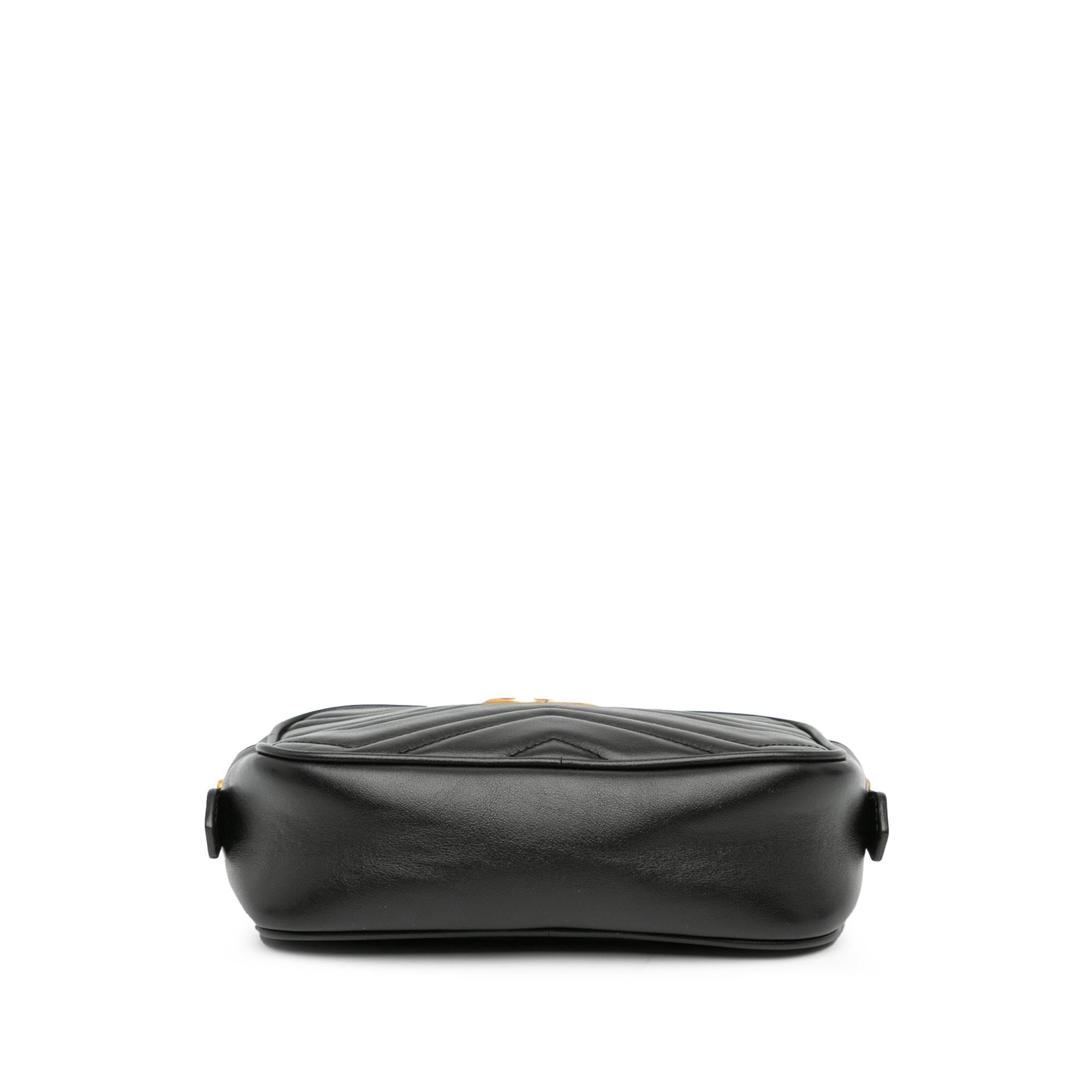 Gucci Mini GG Marmont Matelasse Crossbody Bag (SHG-McXg6G)