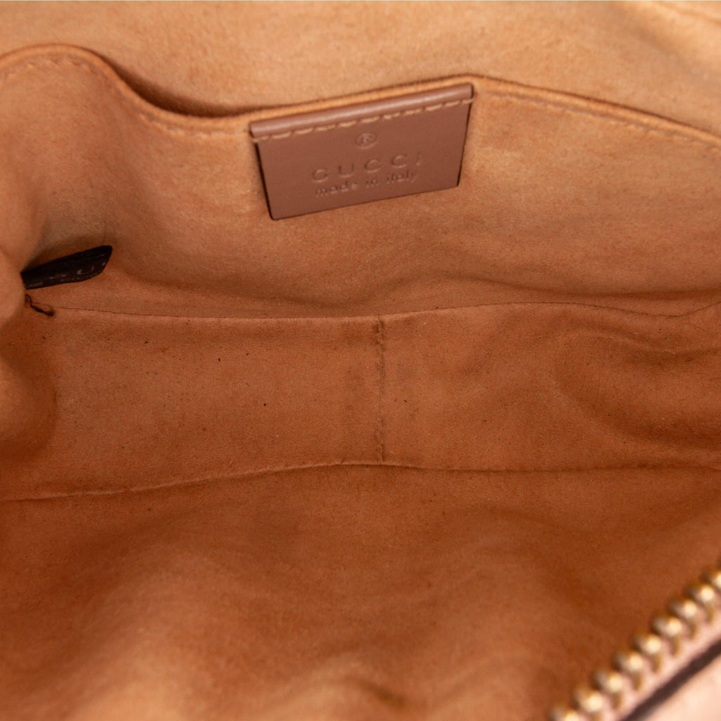 Gucci Mini GG Marmont Matelasse Crossbody (SHG-r1hvKf)