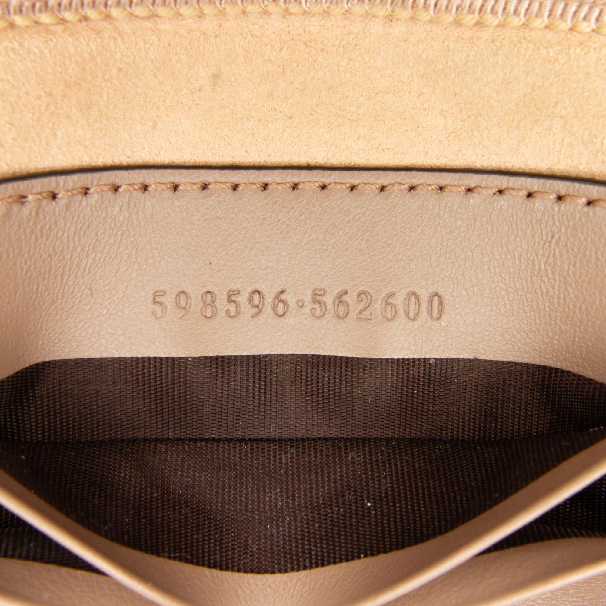Gucci Mini GG Marmont Matelasse Crossbody (SHG-lhU1gO)