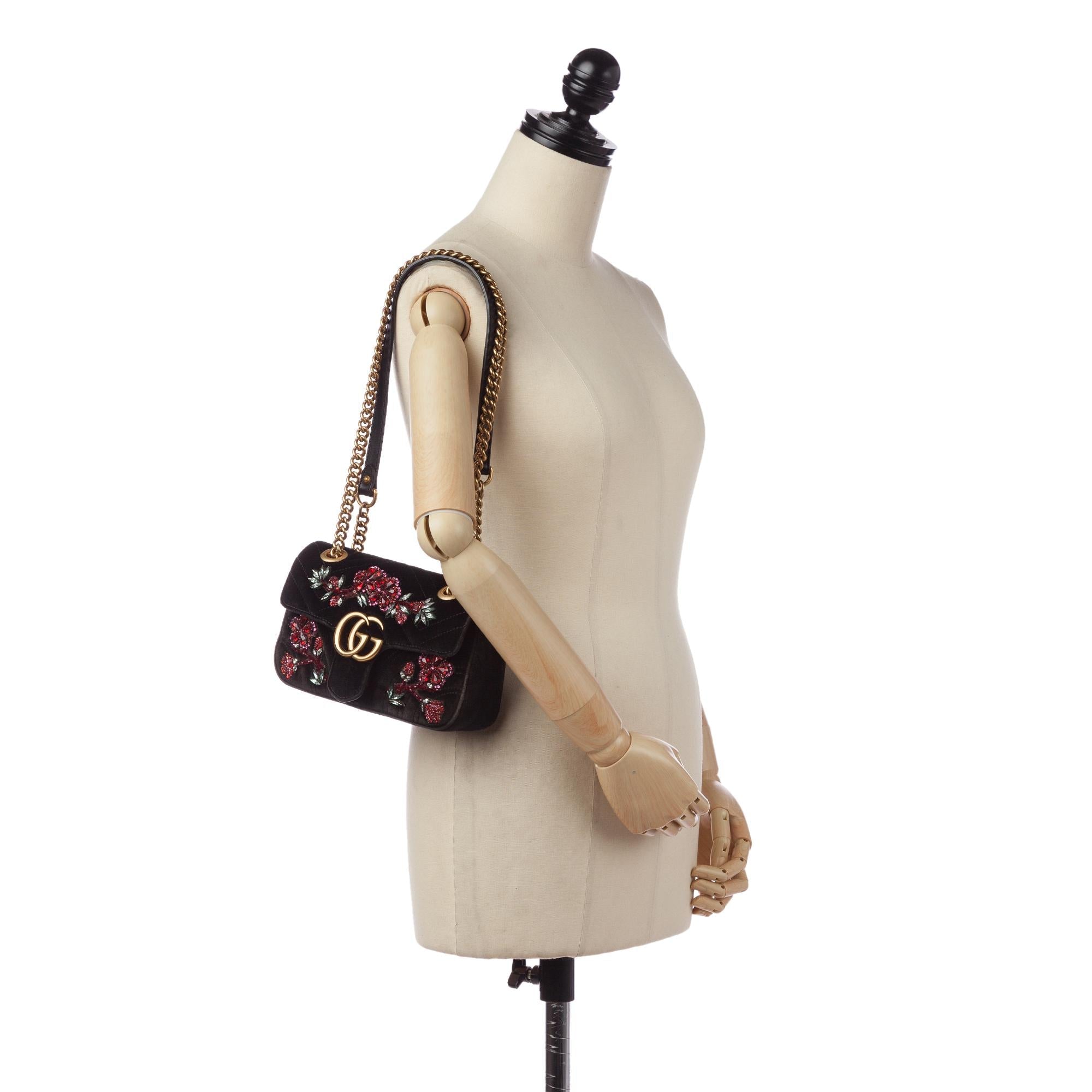 Gucci Mini Gucci Marmont Matelasse Velvet Crossbody Bag (SHG-32618)