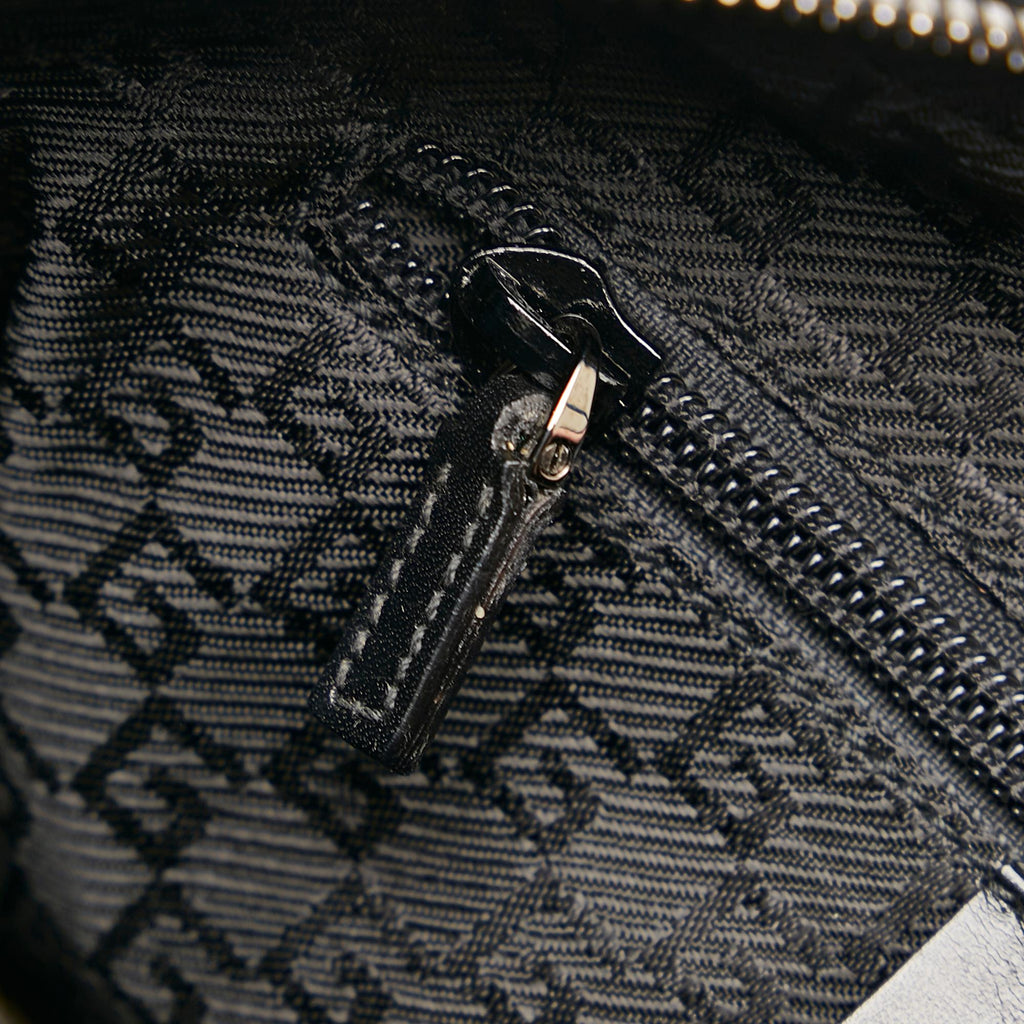 Gucci Nylon Clutch (SHG-36778)
