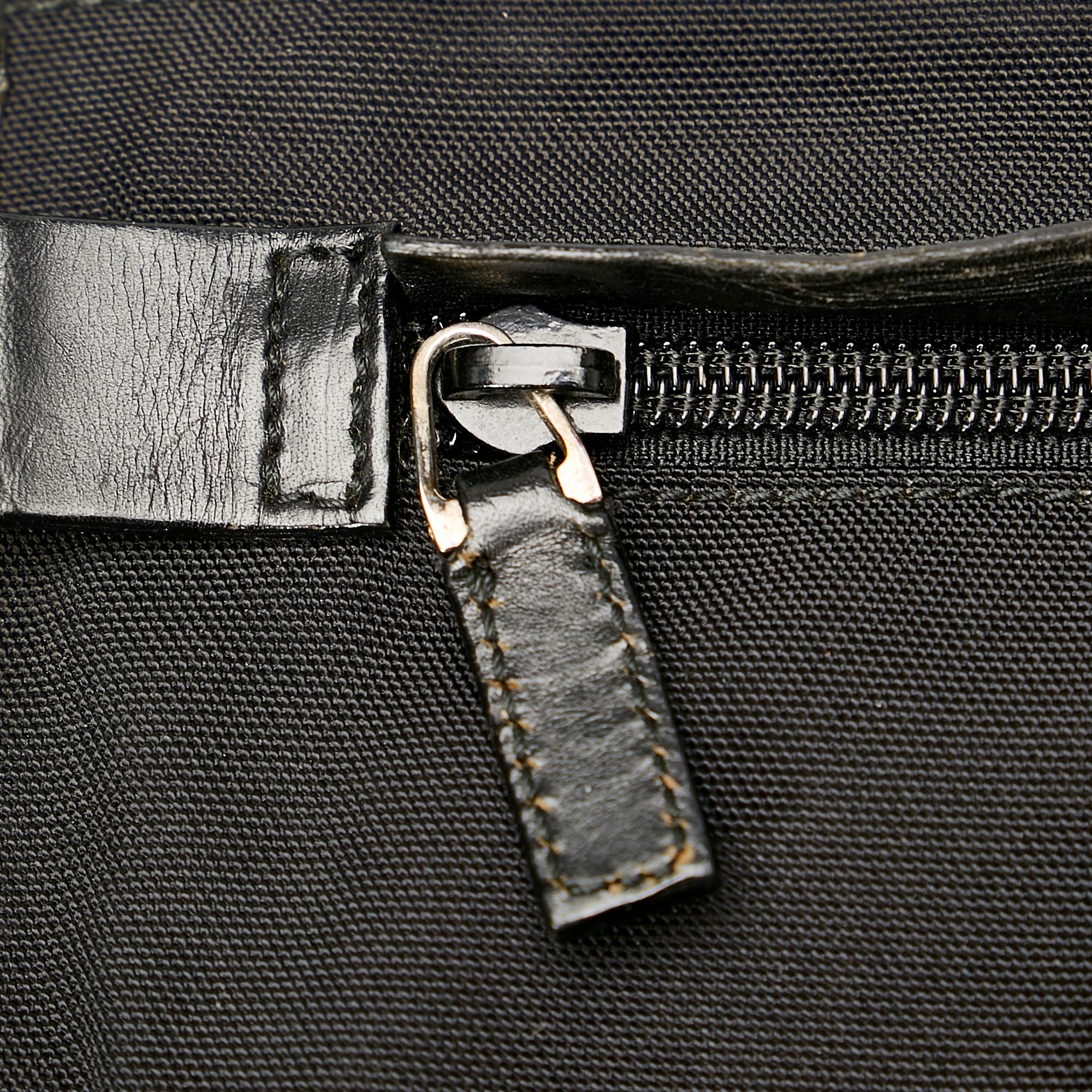 Gucci Nylon Crossbody Bag (SHG-31857)