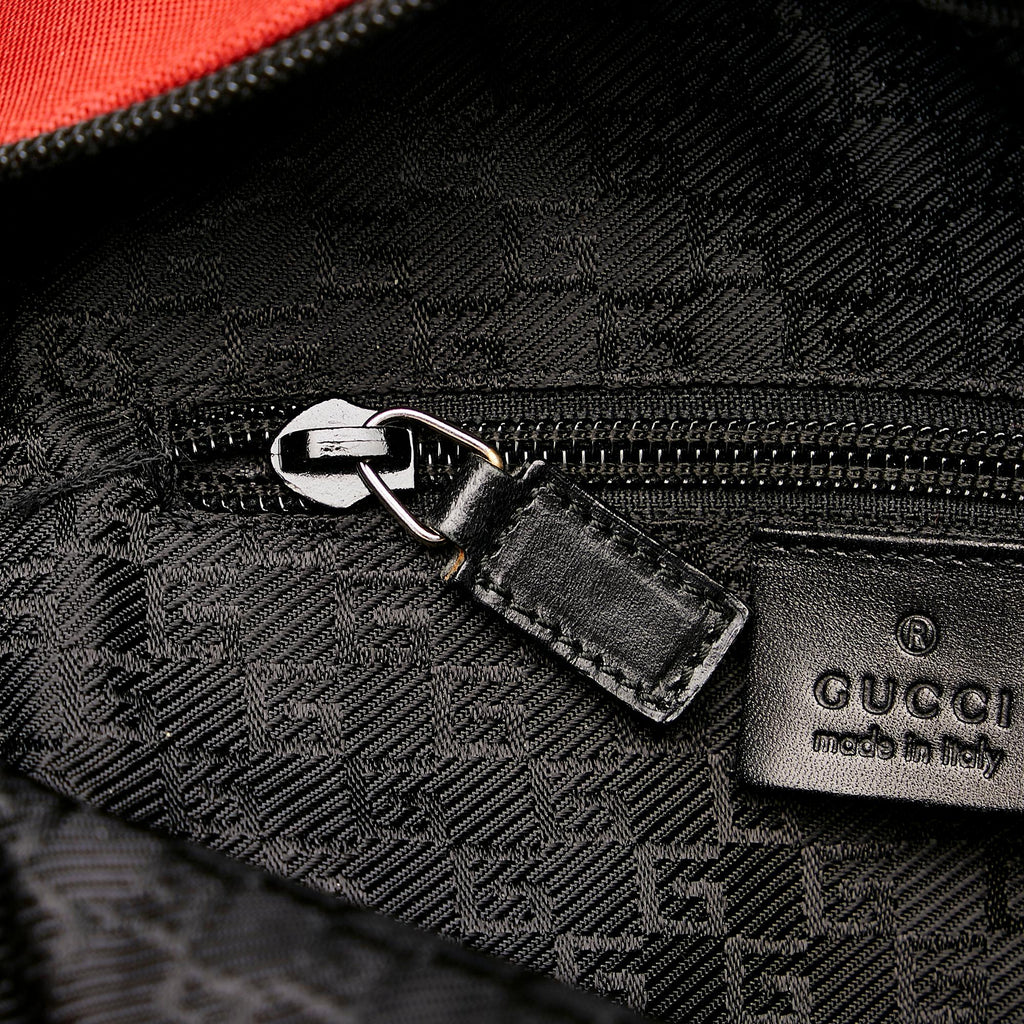 Gucci Nylon Crossbody Bag (SHG-33854)
