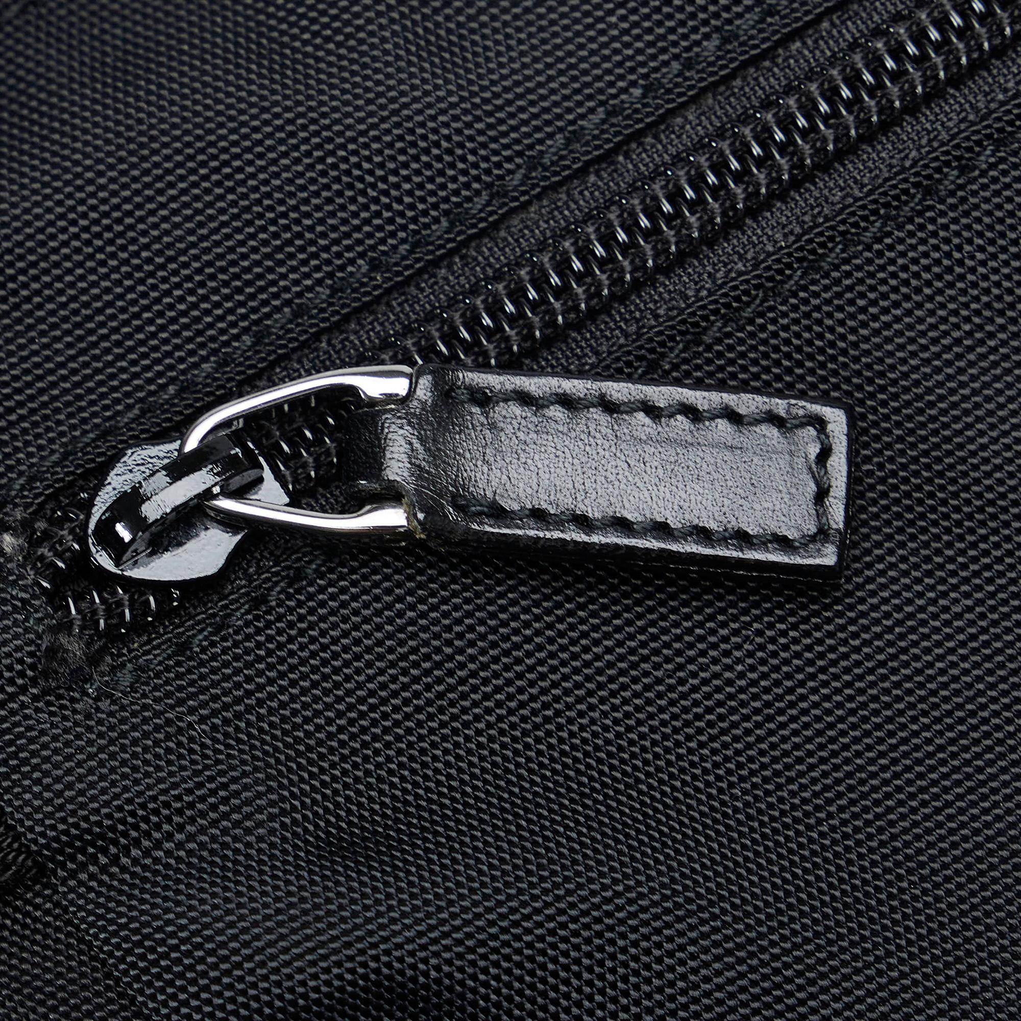 Gucci Nylon Double Pocket Belt Bag (SHG-CAEYaO)