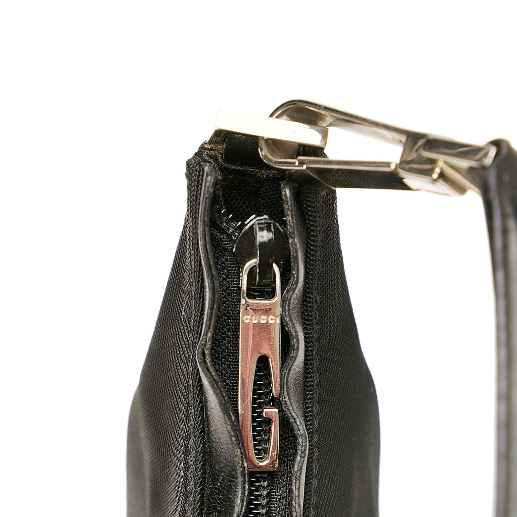Gucci Nylon Handbag (SHG-31916)
