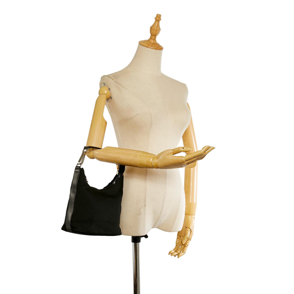 Gucci Nylon Handbag (SHG-31916)