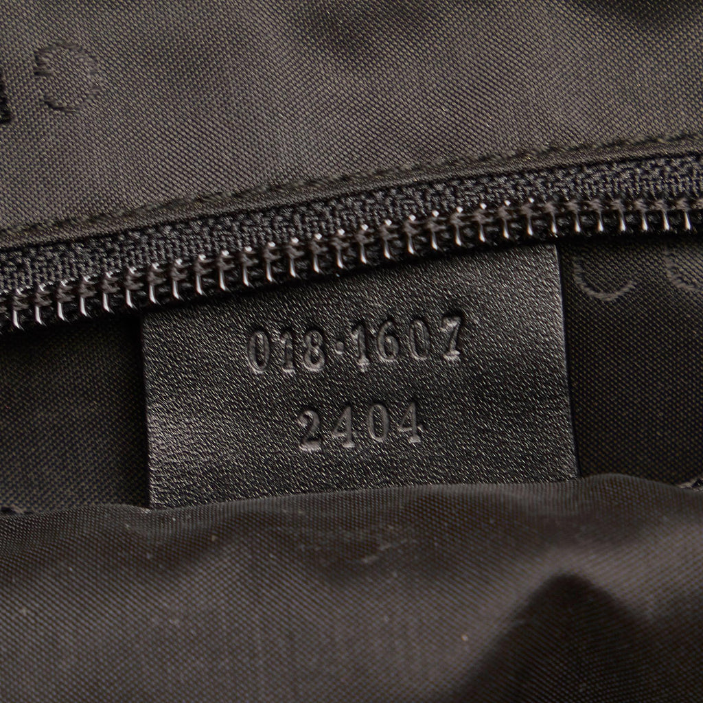 Gucci Nylon Pouch (SHG-29122)