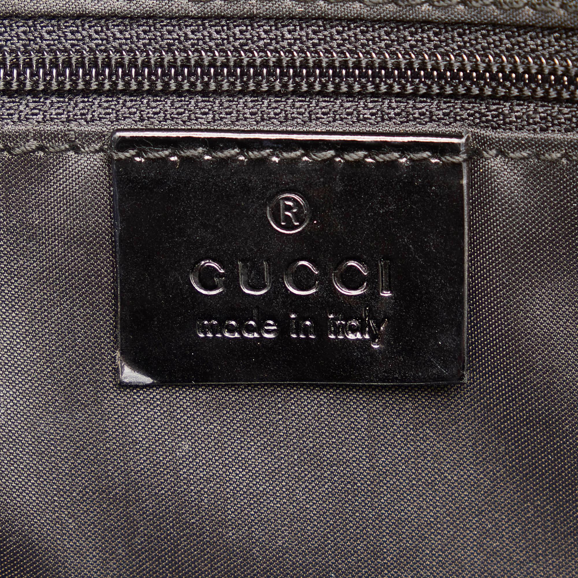 Gucci Nylon Shoulder Bag (SHG-31105)