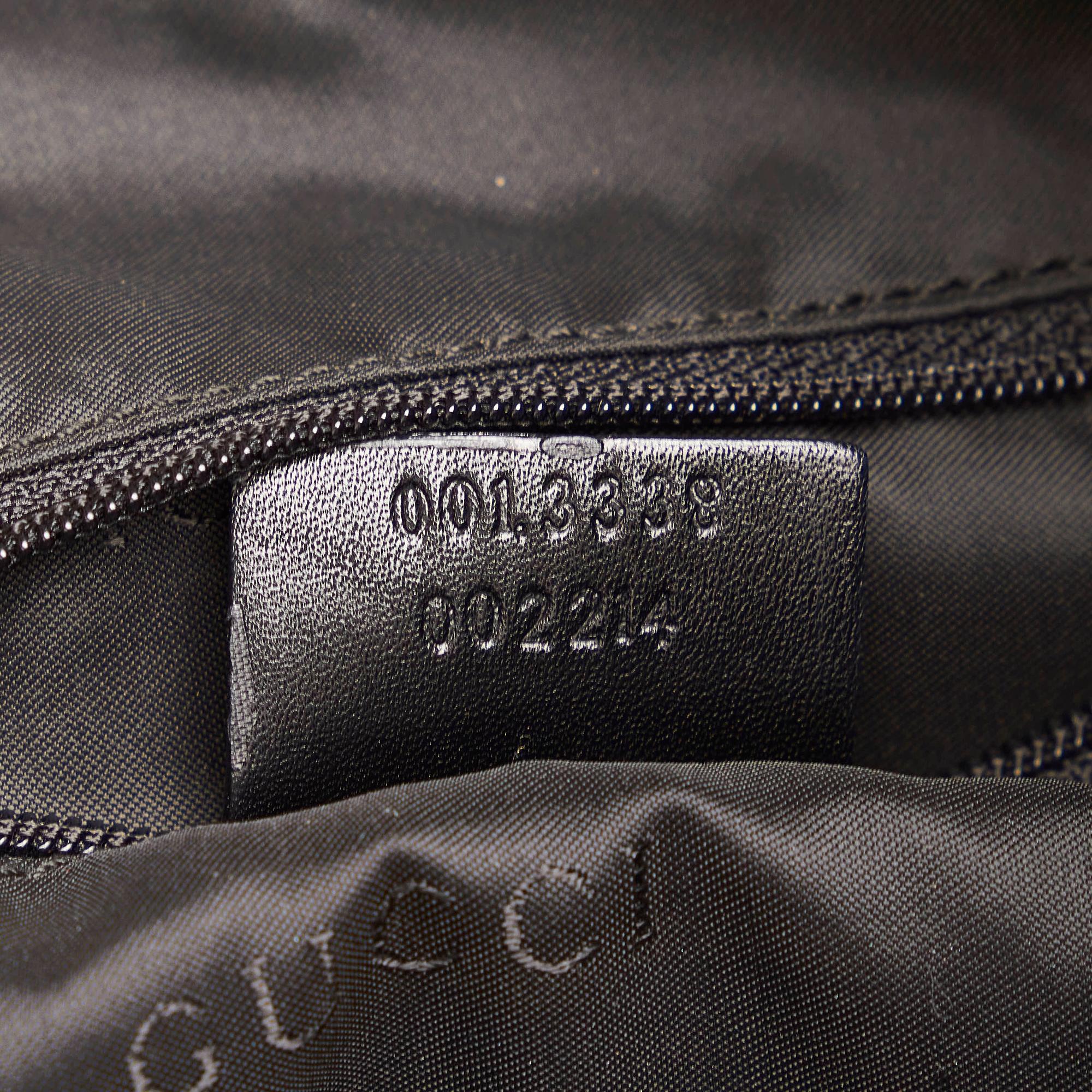 Gucci Nylon Shoulder Bag (SHG-33478)